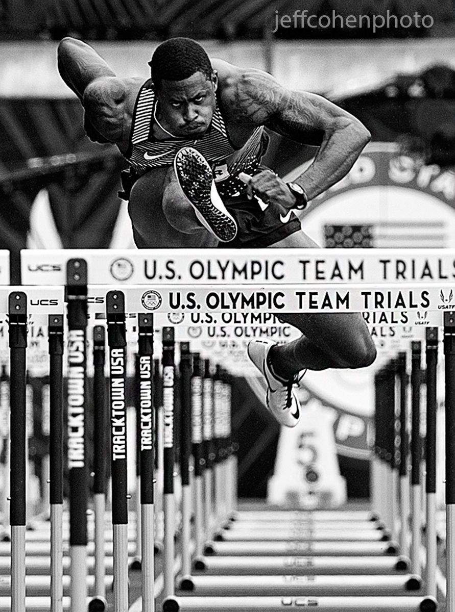 1r2016_oly_trials_day_7_d_oliver_100mh_bw_jeff_cohen_photo_22113_web.jpg