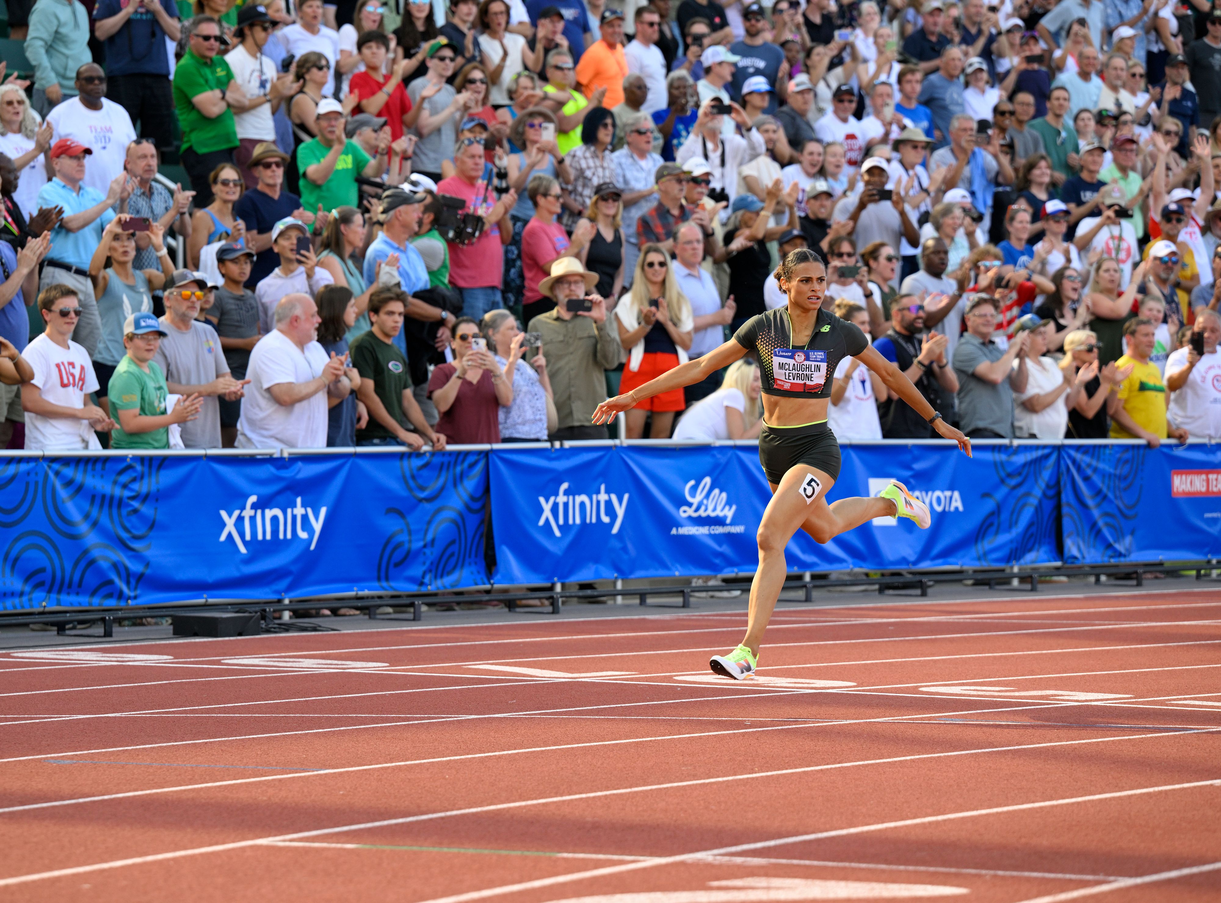 Sydney McLaughlin Levrone 400m hurdles world record . 50.65