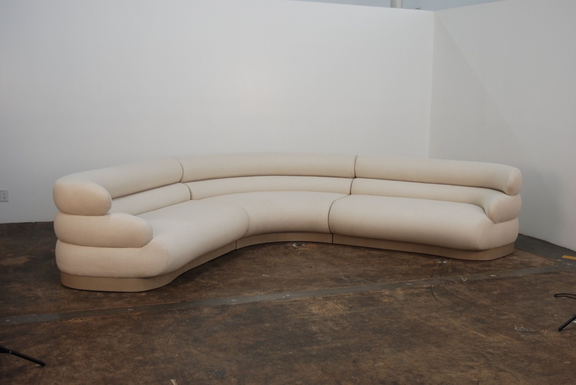 APW Curved Sectional