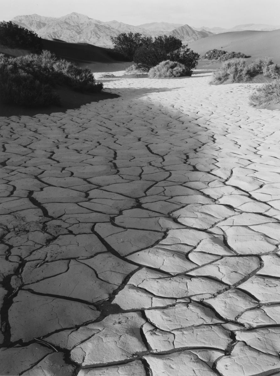 1death_valley_drylake.jpg