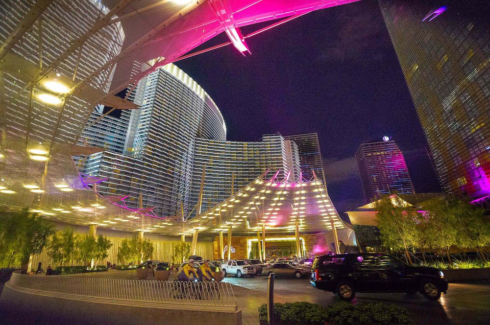 Los Vagas hotel at night