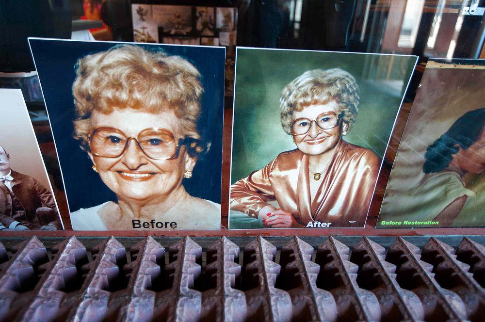 Before and after photo restoration displaying window in Chicago Illinois 