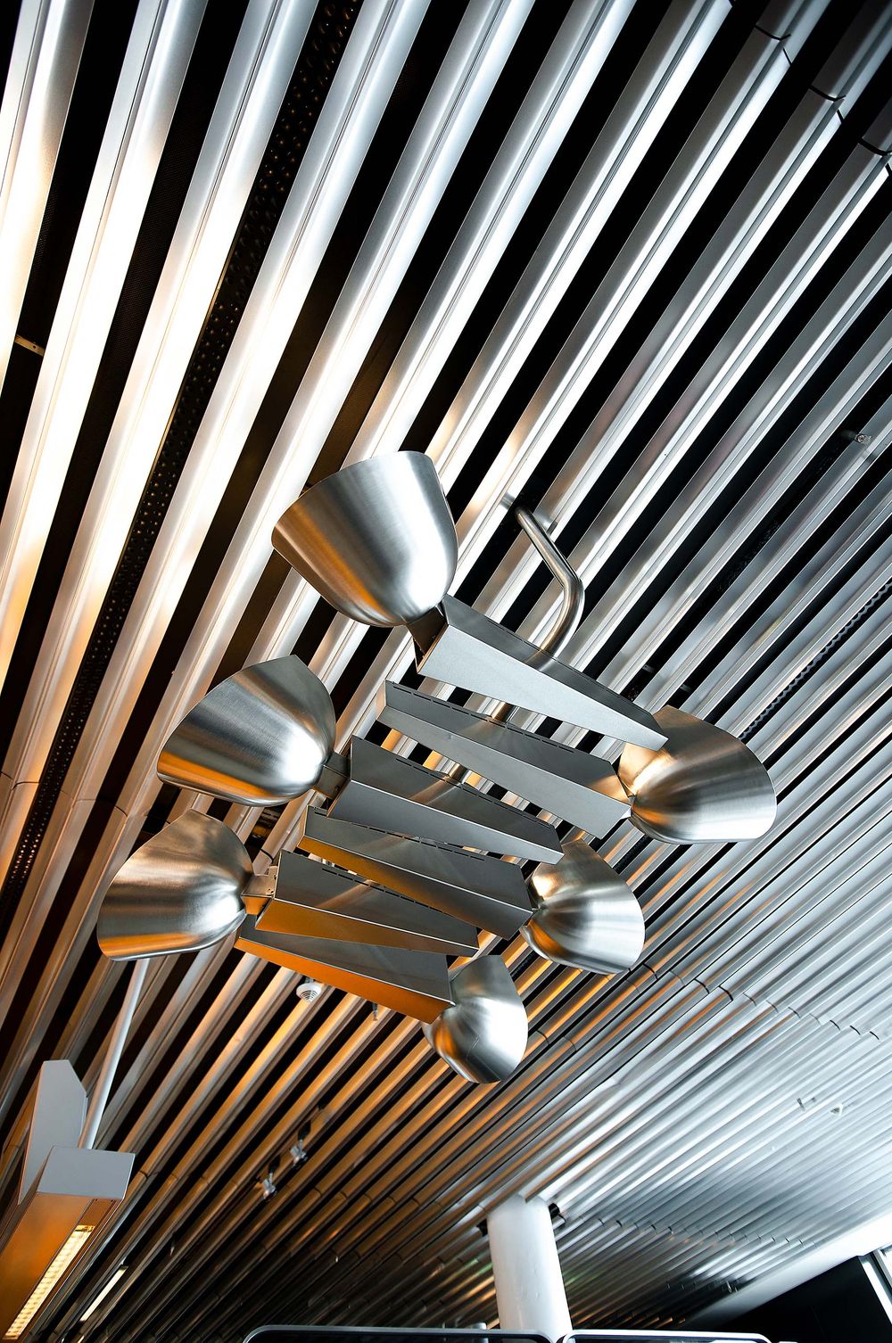 Frankfurt Airport  ceiling and lights