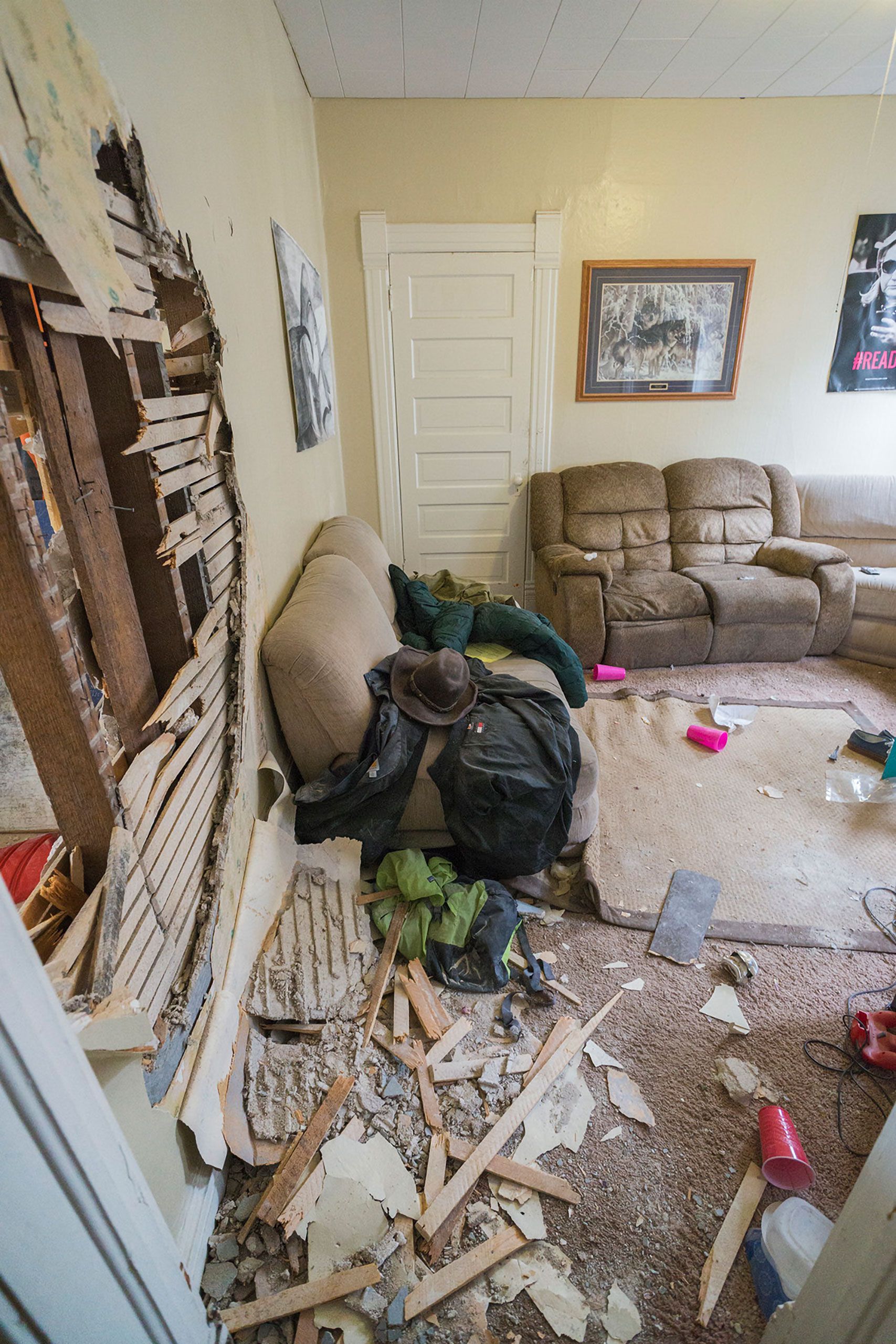college dorm afterwild  kegger Colorado college 