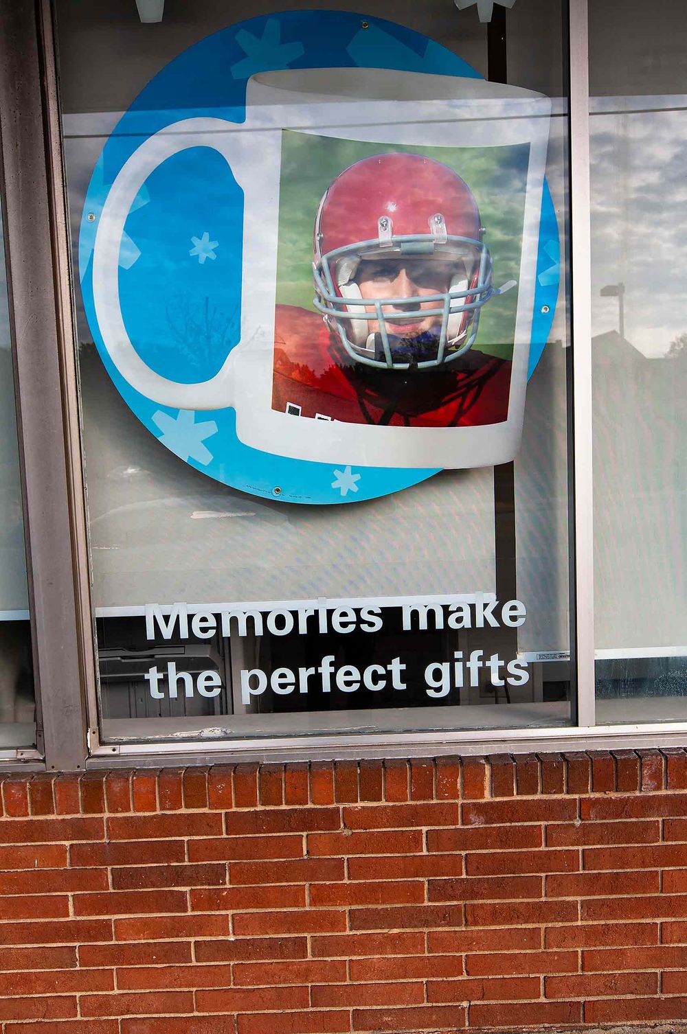 Memories make the perfect gifts sign in avon north calling  on the outer banks cape hatteras