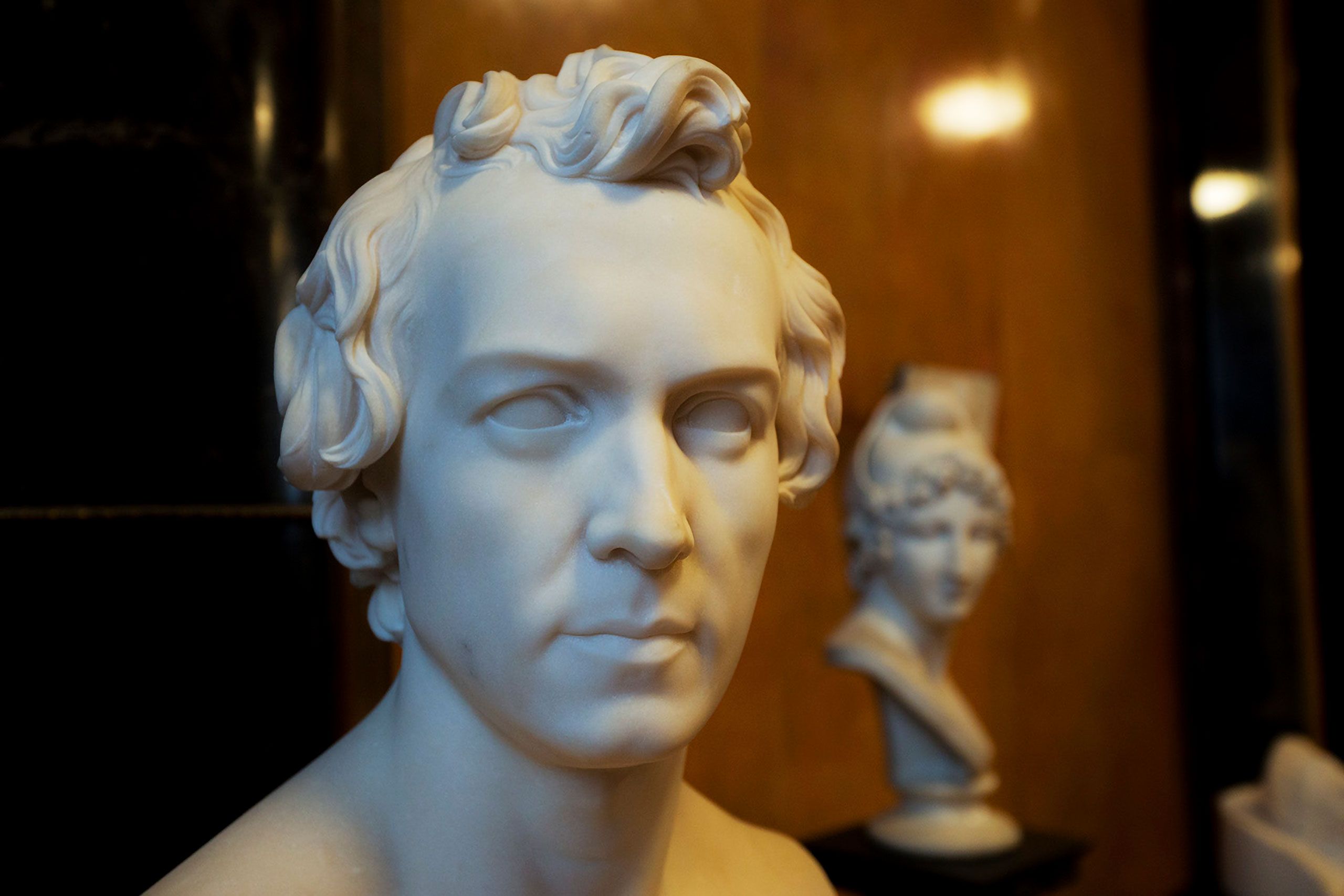 That guy nice hair too st