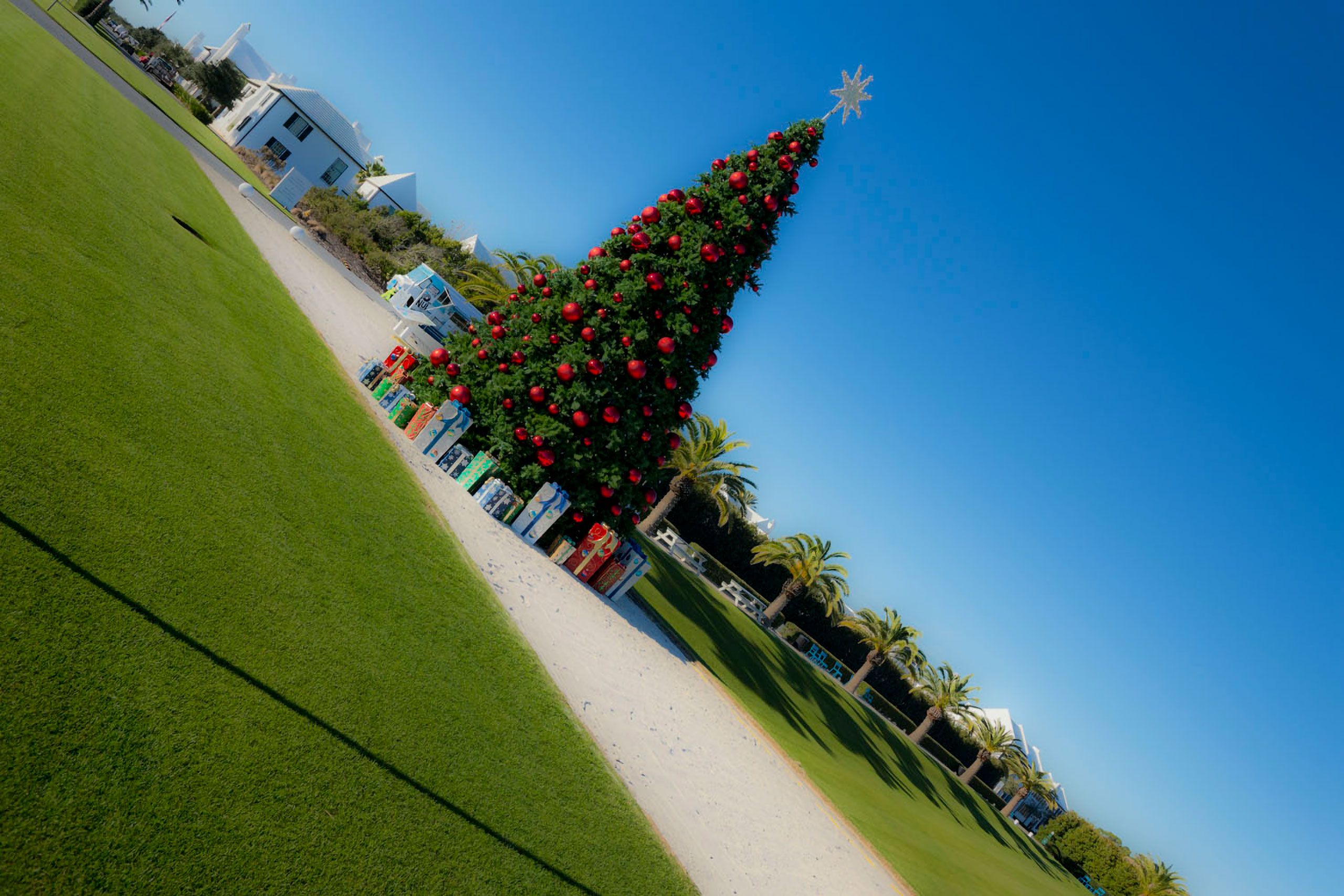 alys beach Santa Rosa Beach Florida christmas tree 