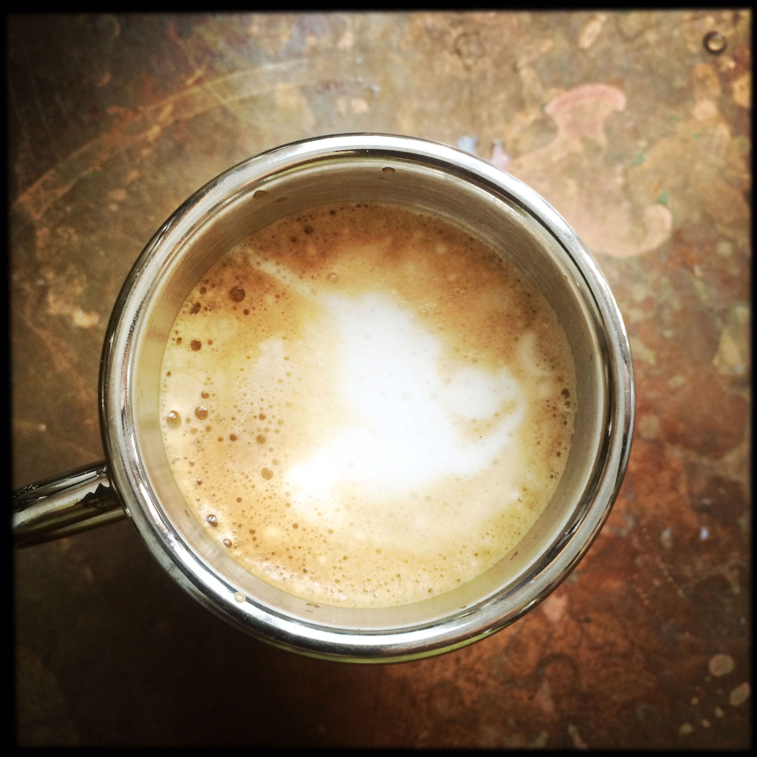 machado coffee heart on counter at warren roos  photography commercial studio advertising photoshoot  