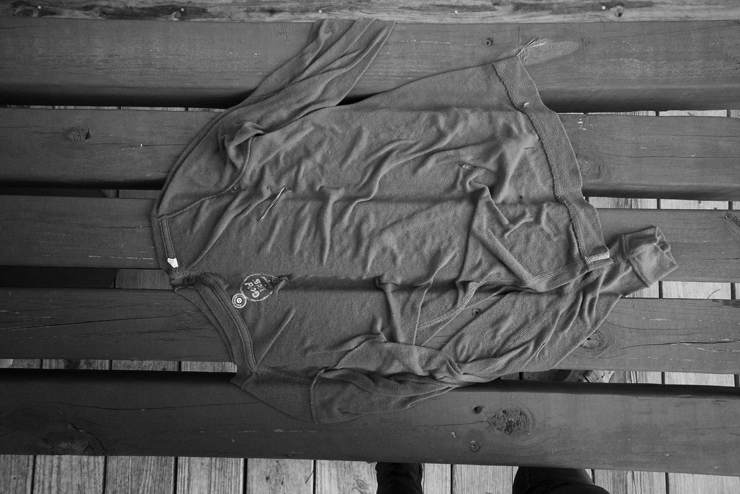 B&W wet tee shirt on bench Santa Rosa Beach Flordaia