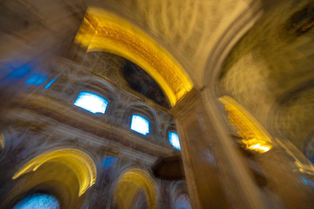 Blue mosque interior 