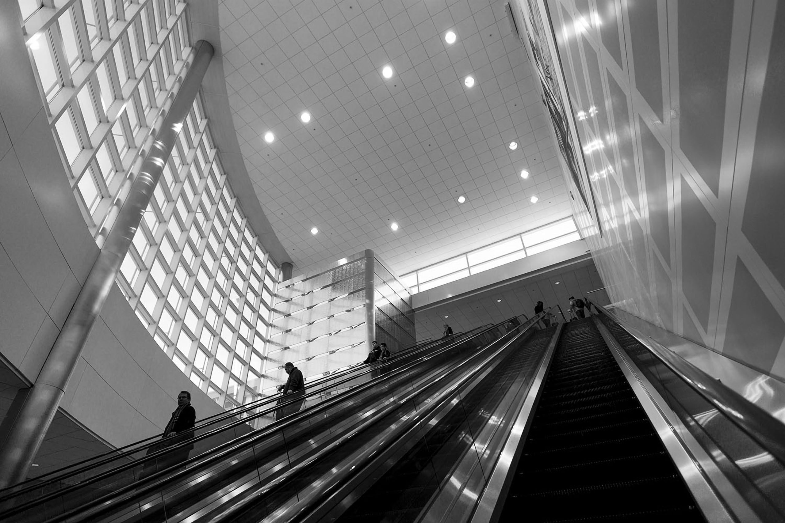 escalator up in hartsfield  jackson airport ATL