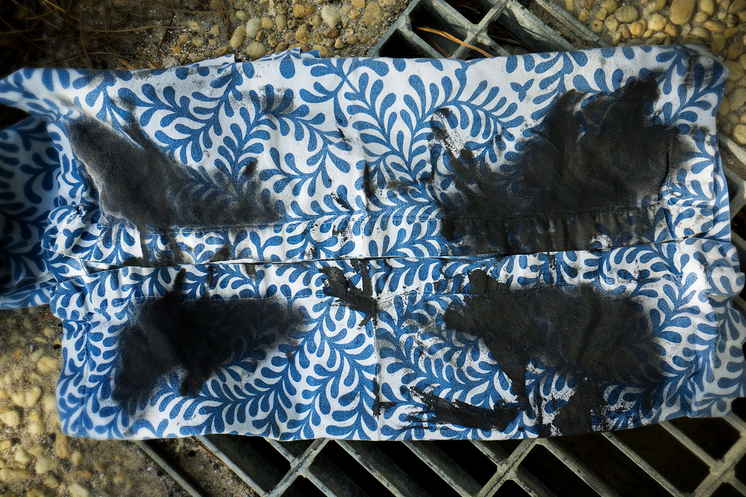 oil pattern on cloth santa rosa beach flordia 