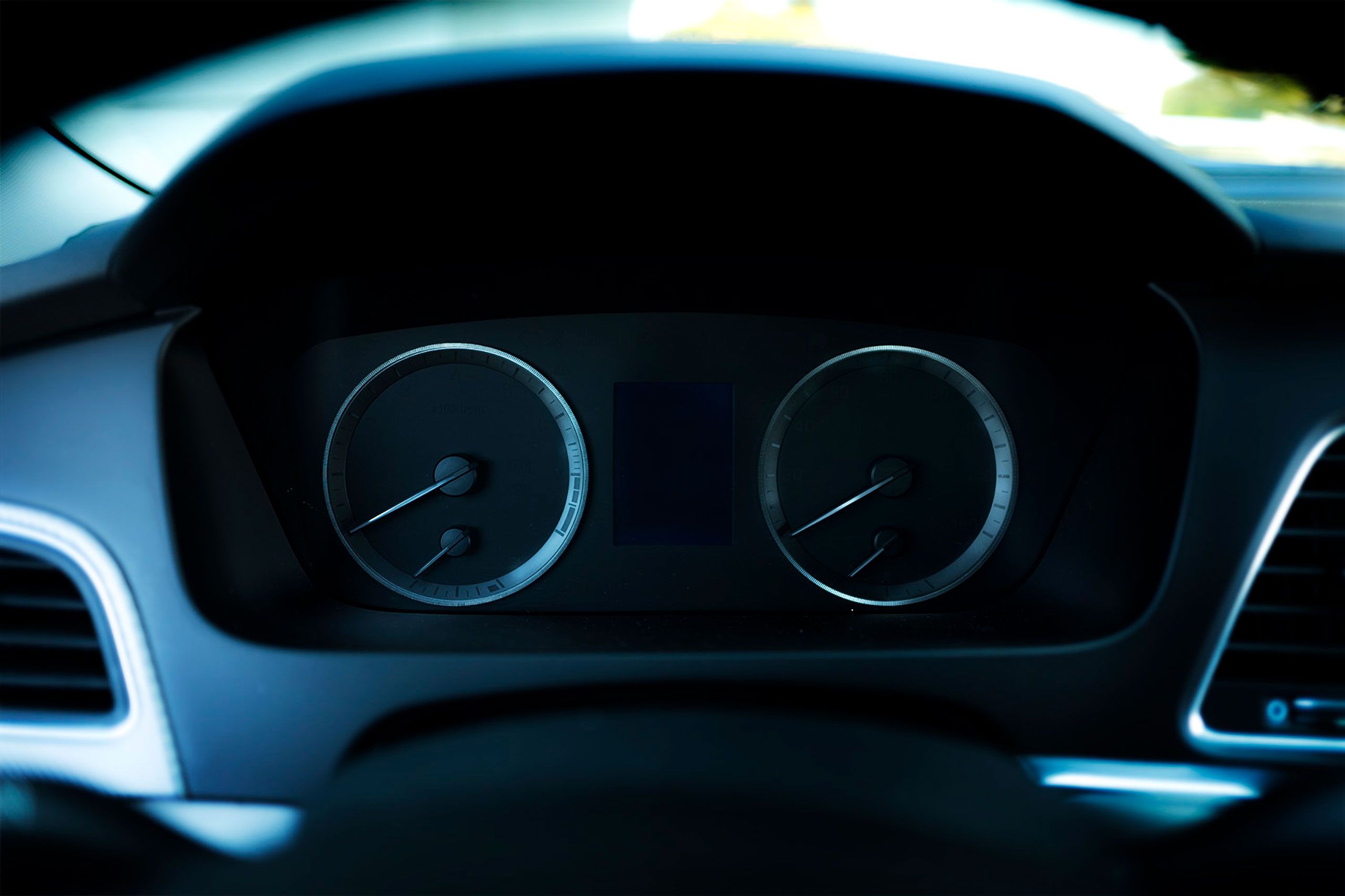 Volvo XC70 dash board speedometer and tachometer 