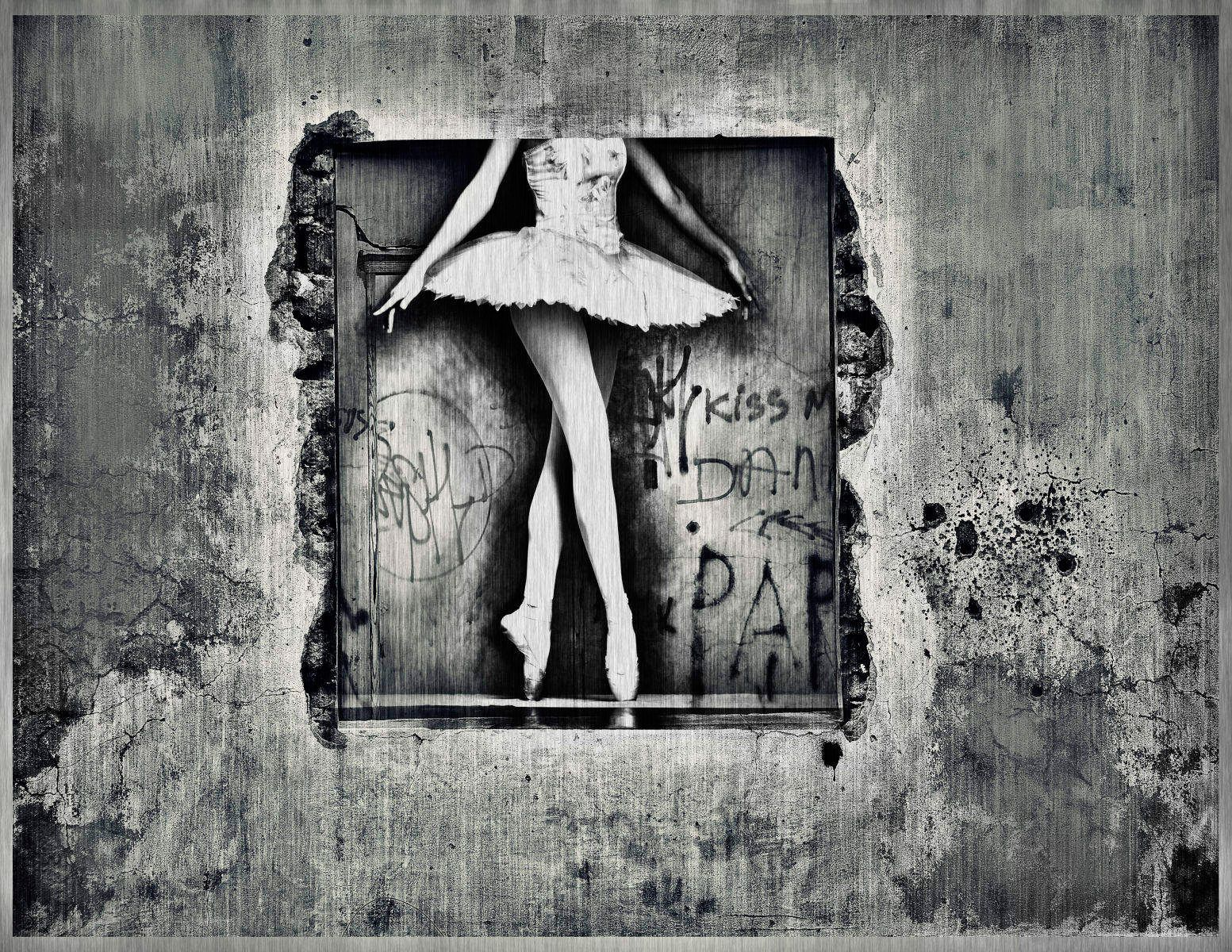 1balletdancerconcretewindow.jpg