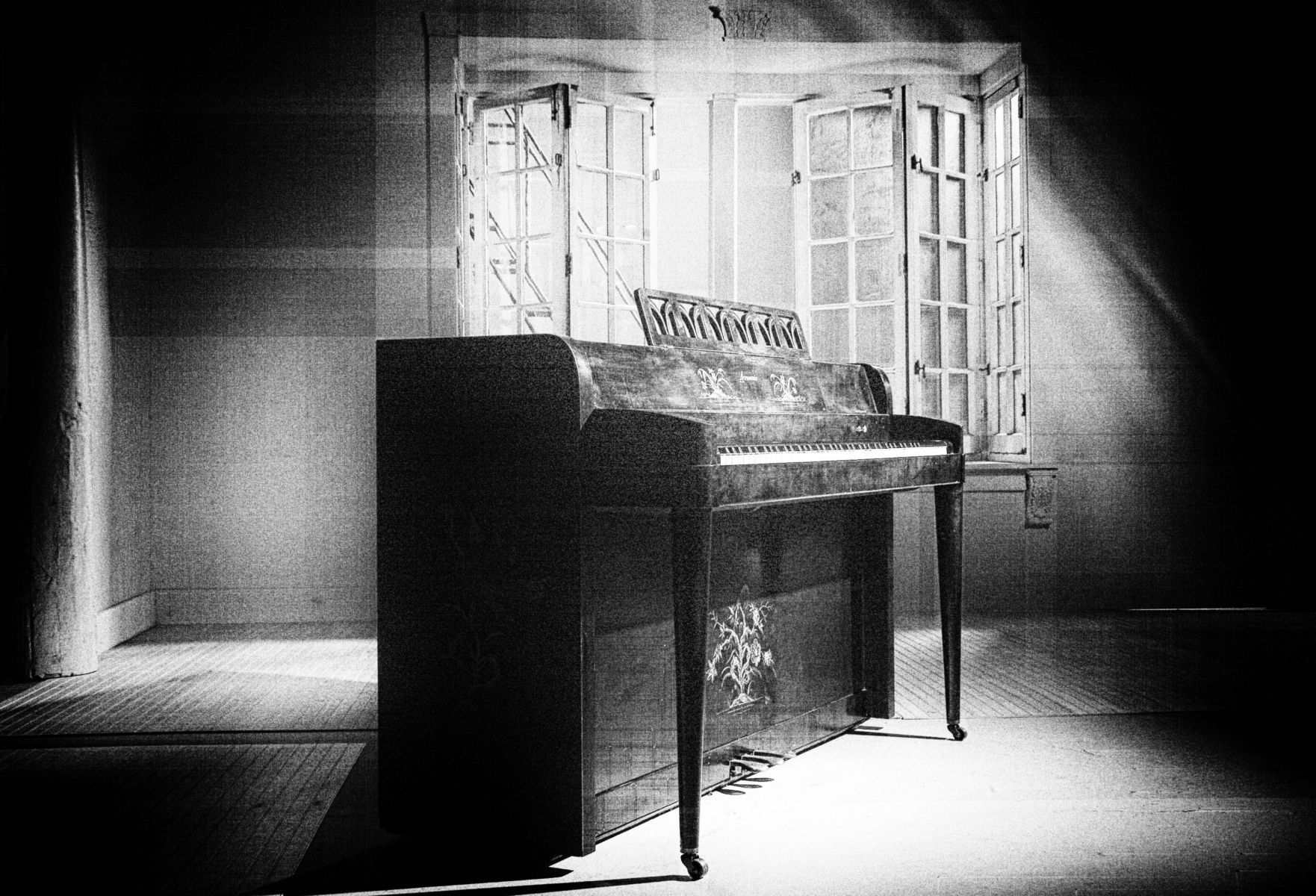 1pianosettest2b_w.jpg
