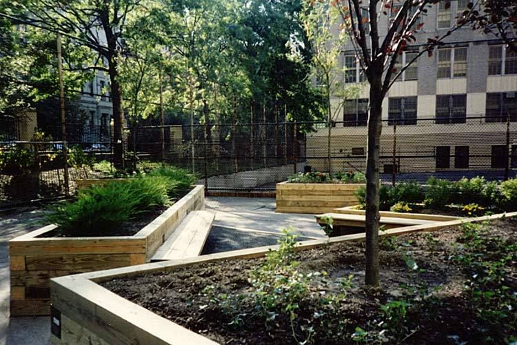 Joan of Arc School Garden / Outdoor Classroom