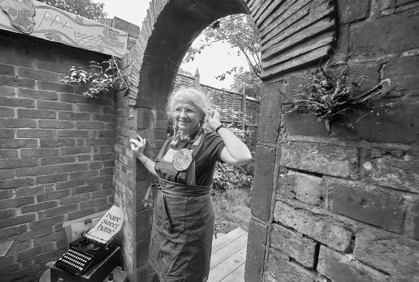 Erica Smith as Lady Bislavret @ Explore the Arch