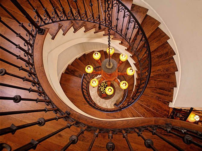 1Staircase_sRGB.jpg
