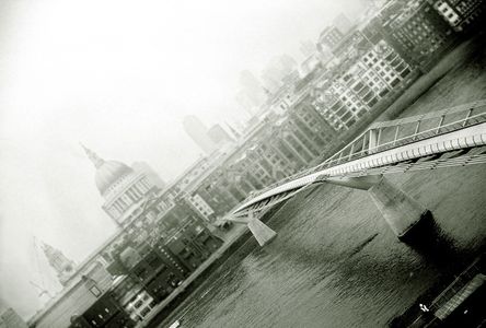 London England, Millennium Bridge