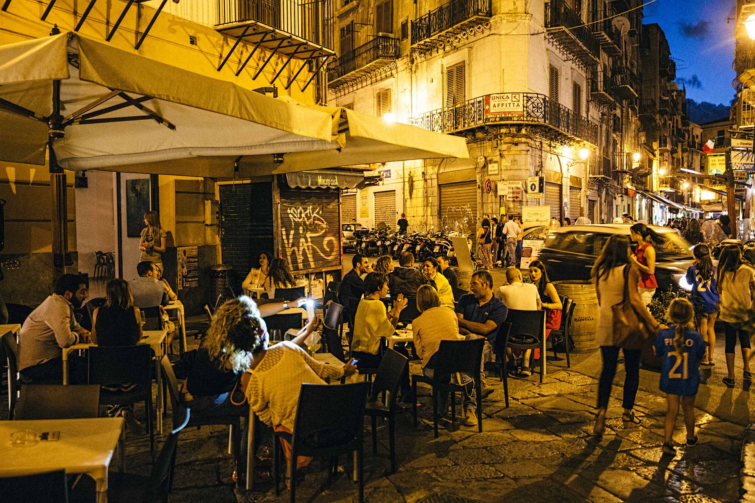 Outside Dining in Palermo