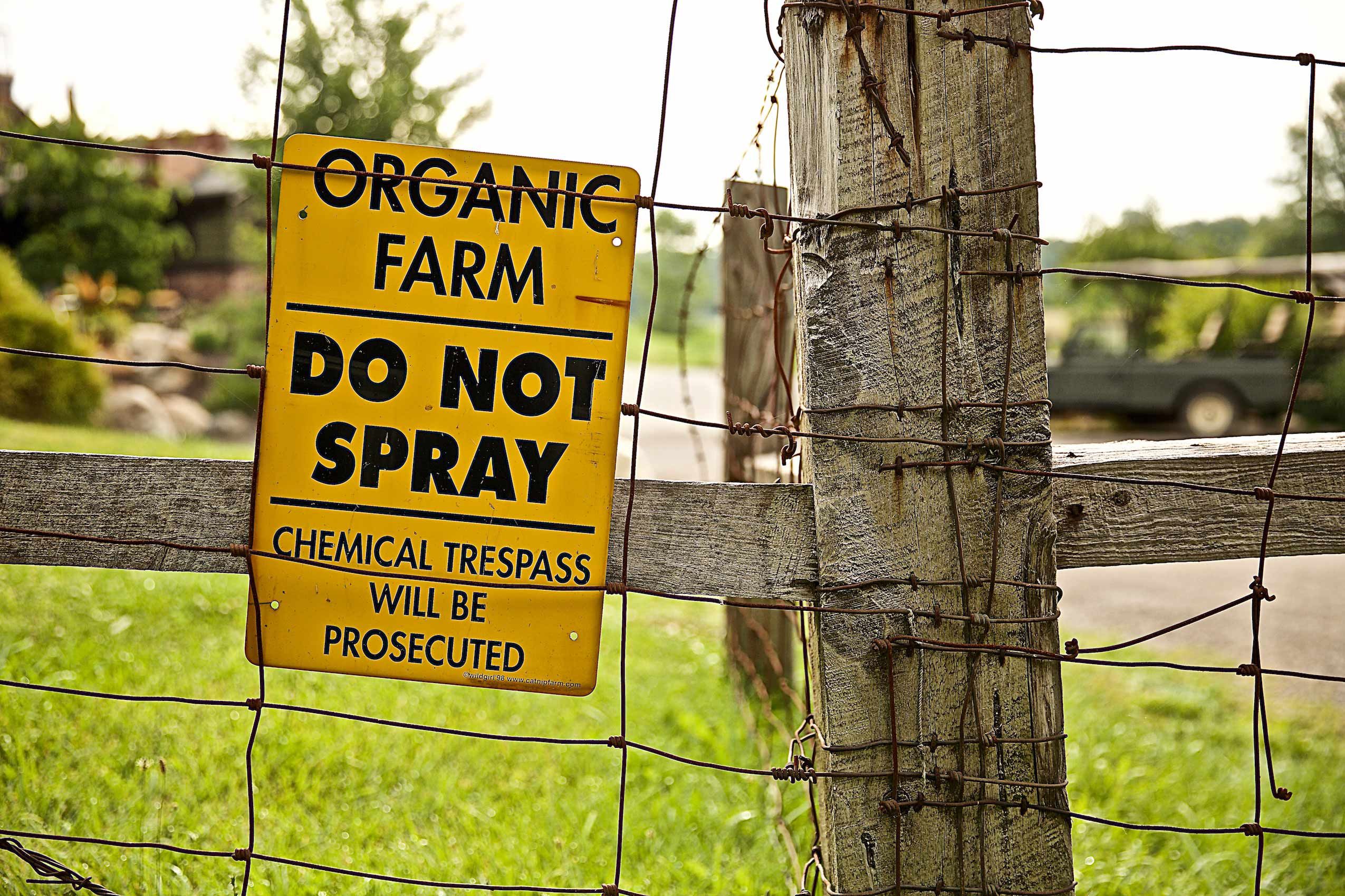 Organic Farm Sign