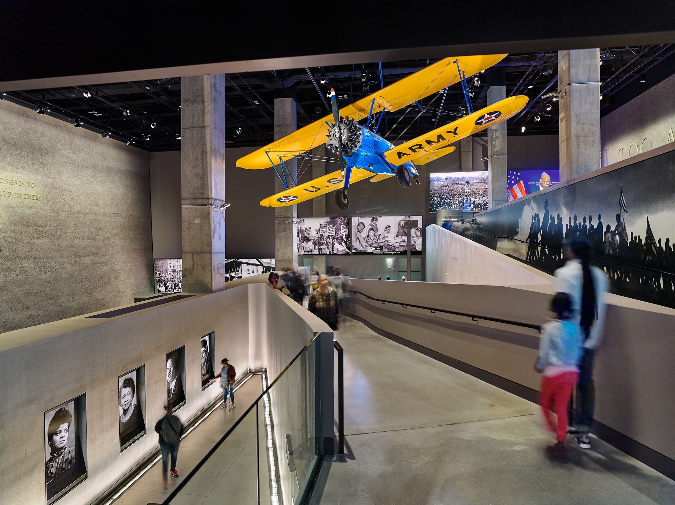 FREELON ADJAYE BOND / SMITHGROUP  .  NATIONAL MUSEUM OF AFRICAN AMERICAN HISTORY & CULTURE  .  WASHINGTON DC