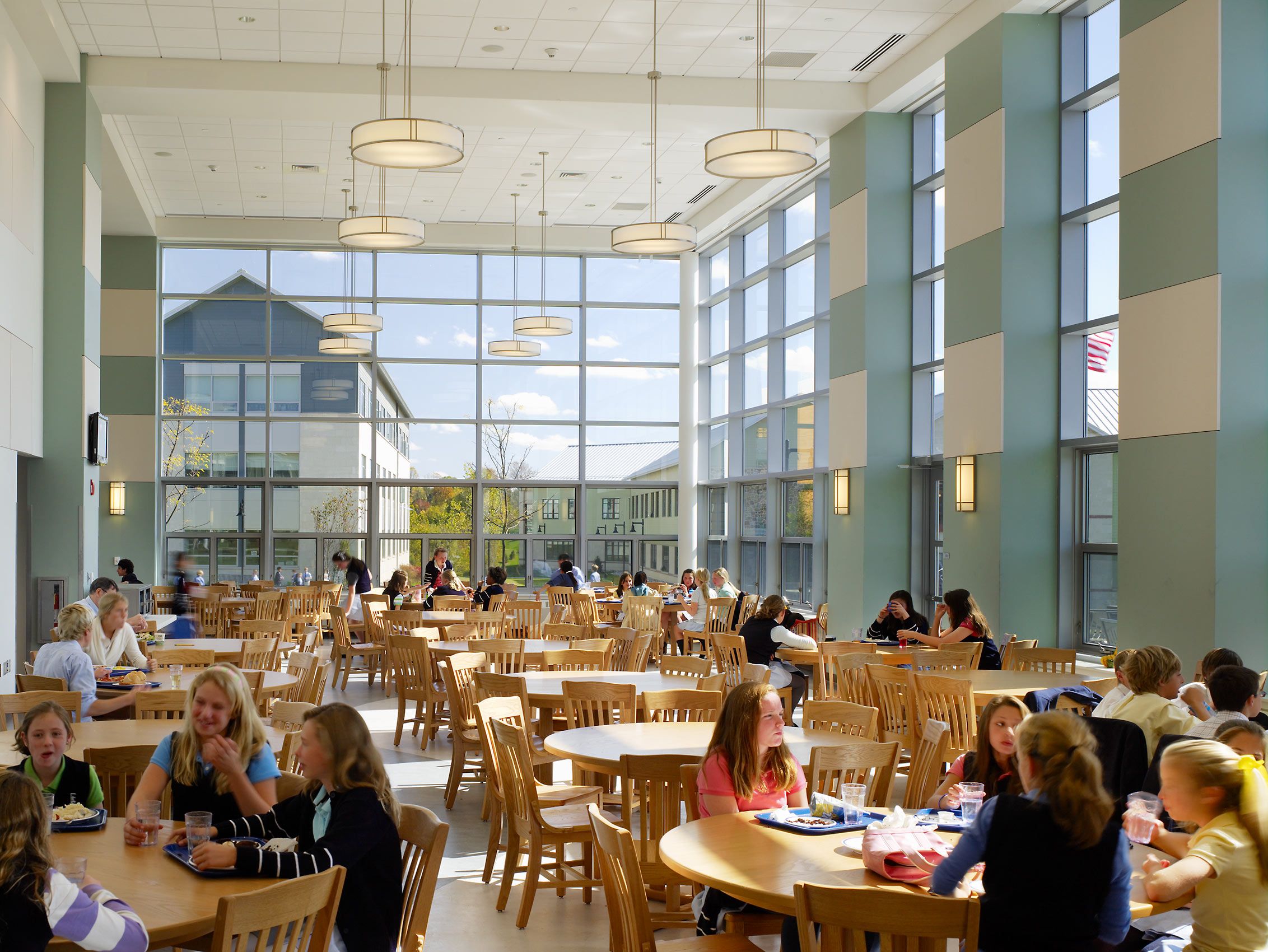 GUND PARTNERSHIP  .  EPISCOPAL SCHOOL CAMPUS CENTER  .  NEWTOWN SQUARE  PA