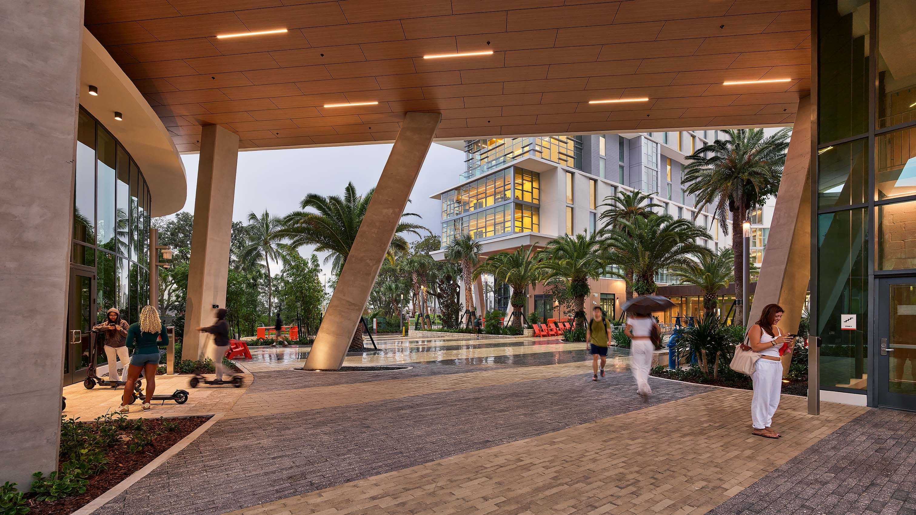 V M D O  .  UNIVERSITY OF MIAMI CENTENNIAL VILLAGE