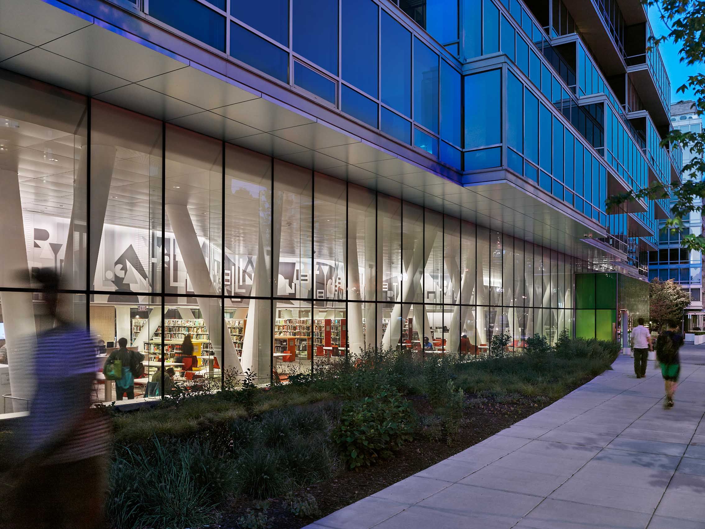 TEN ARQUITECTOS  .  WESTLIGHT / SQUARE 37  .  WASHINGTON  DC