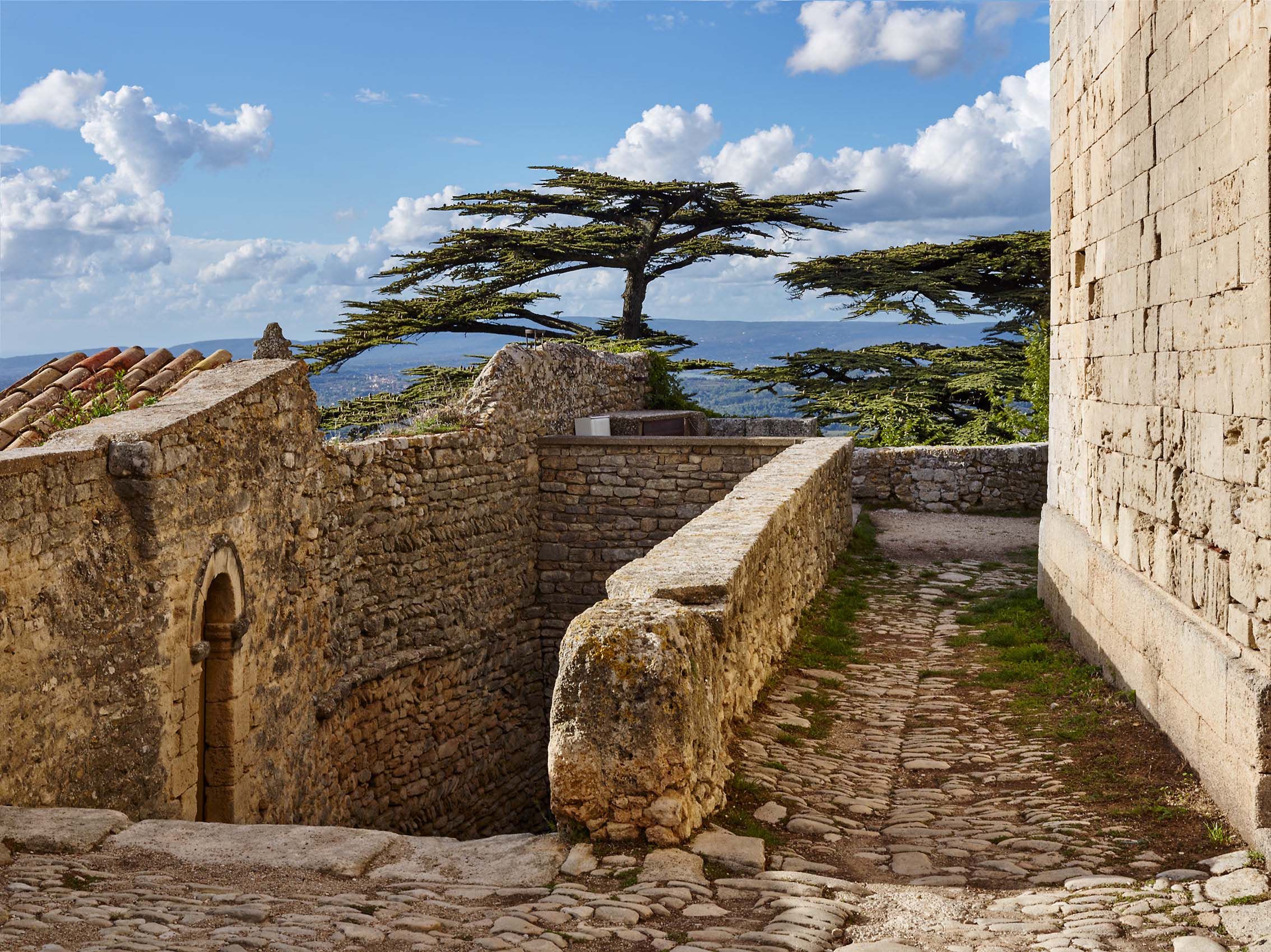 BONNIEUX  .  PROVENCE