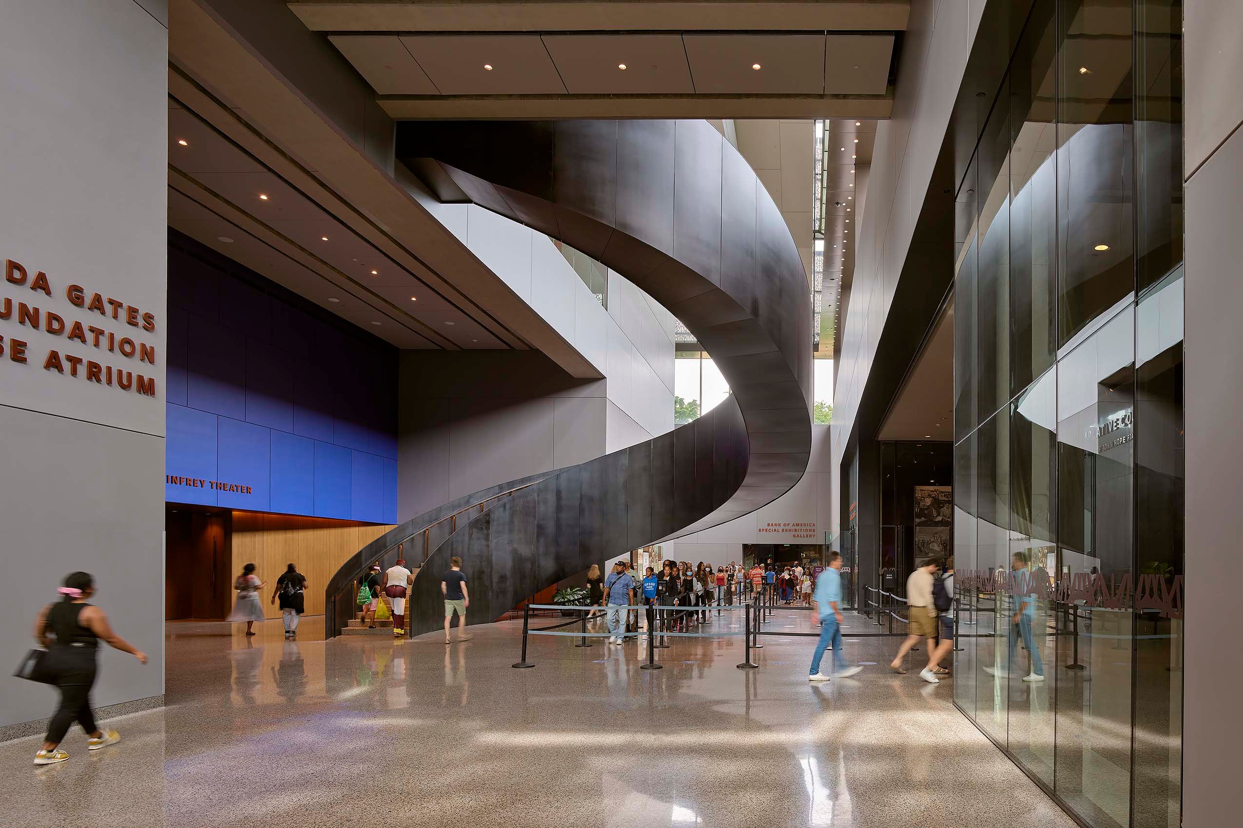 FREELON ADJAYE BOND / SMITHGROUP  .  NATIONAL MUSEUM OF AFRICAN AMERICAN HISTORY & CULTURE  .  WASHINGTON DC