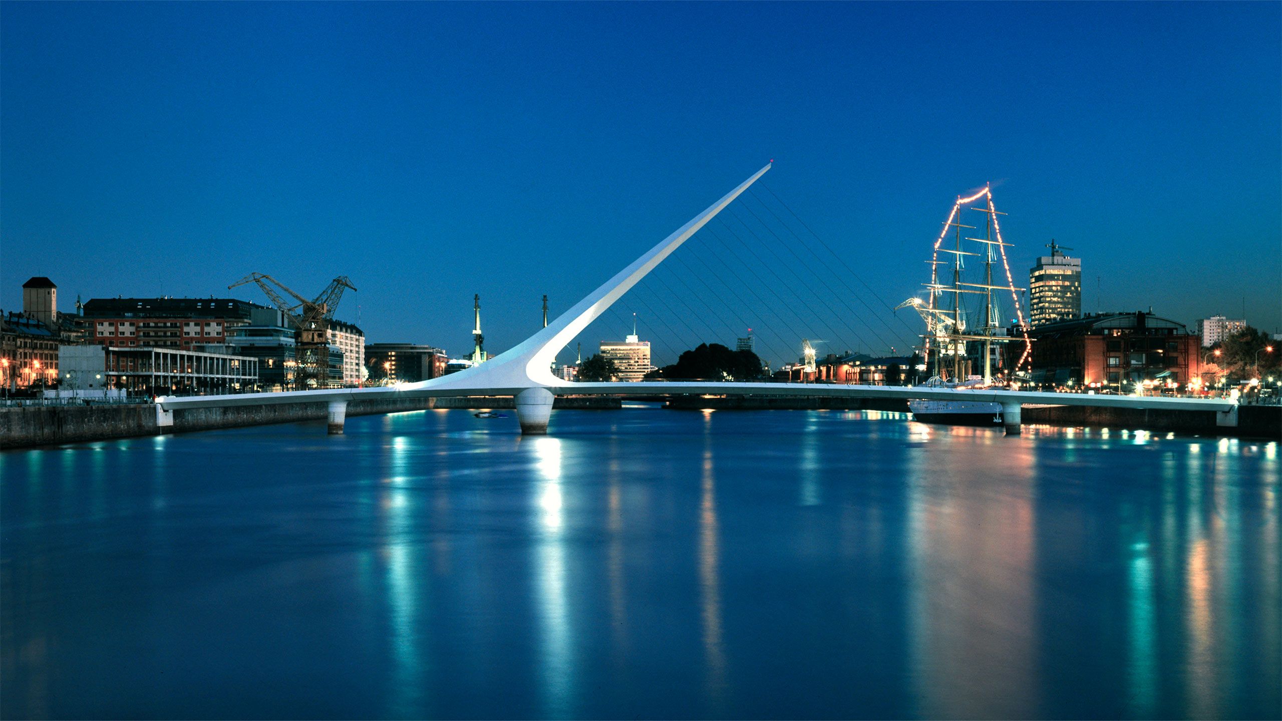 SANTIAGO CALATRAVA  .  PUENTE DE LA MUJER  .  BUENOS AIRES