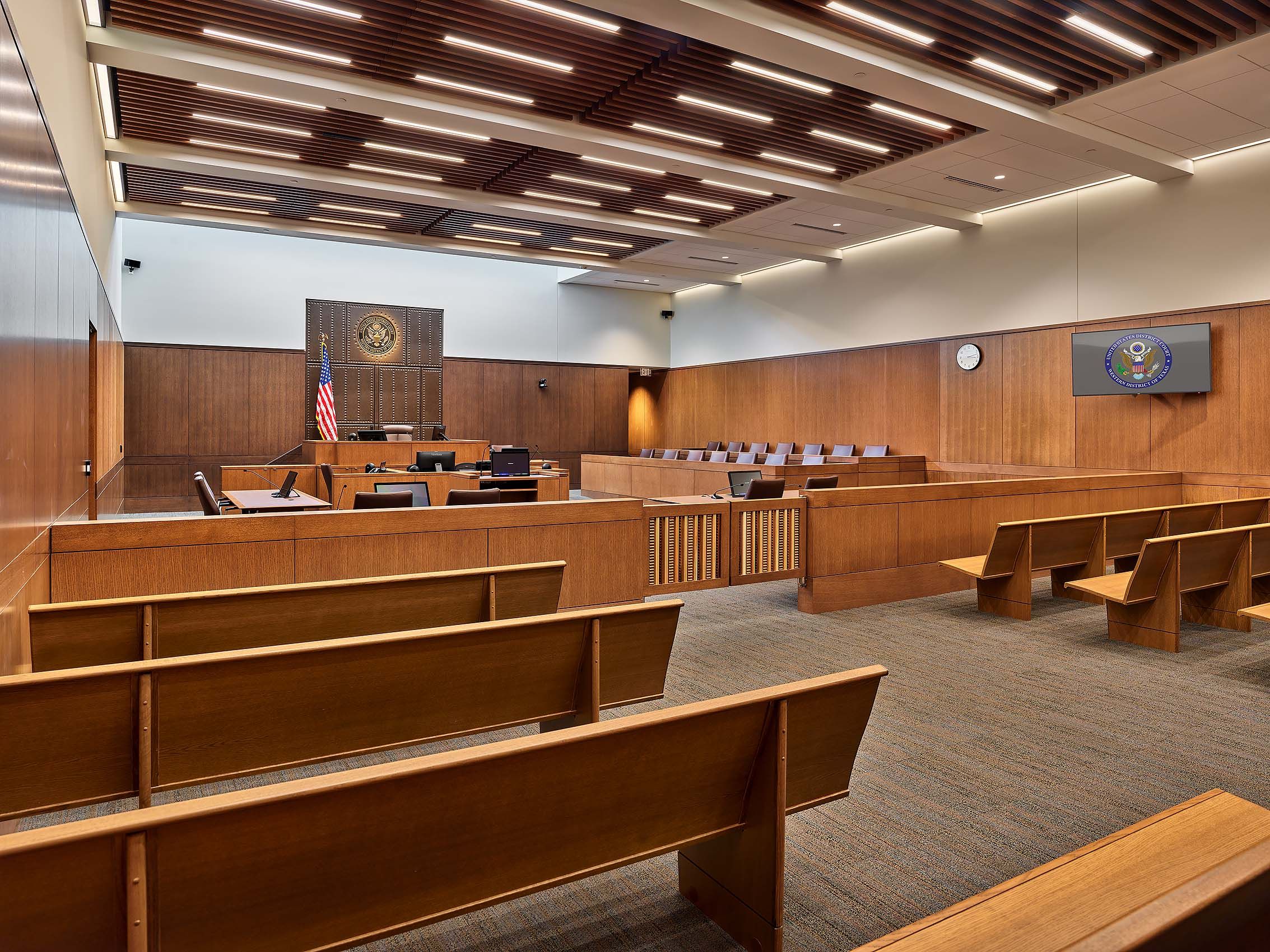 LAKE FLATO  .  UNITED STATES DISTRICT COURTHOUSE  .  SAN ANTONIO TX