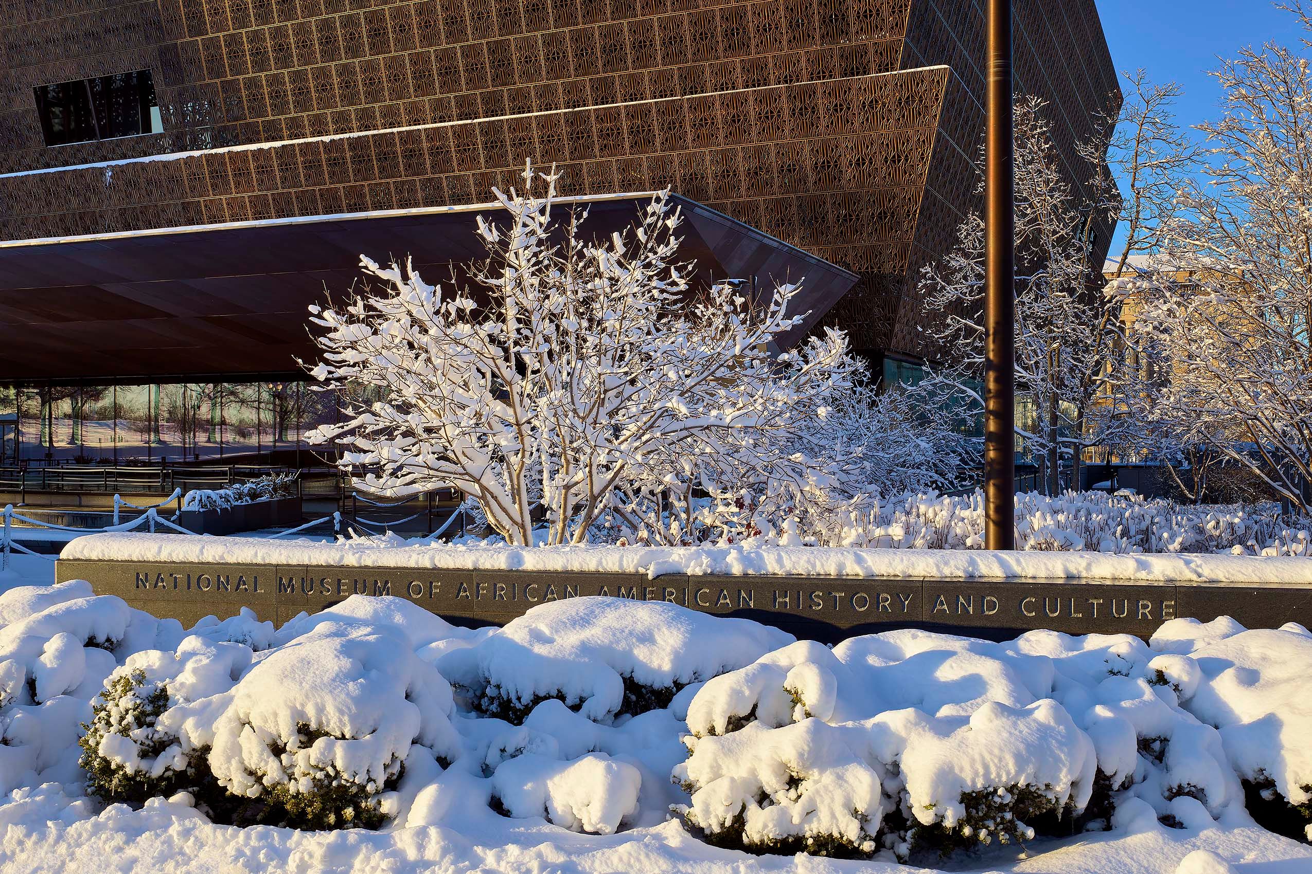 FREELON ADJAYE BOND / SMITHGROUP  .  NATIONAL MUSEUM OF AFRICAN AMERICAN HISTORY & CULTURE  .  WASHINGTON DC