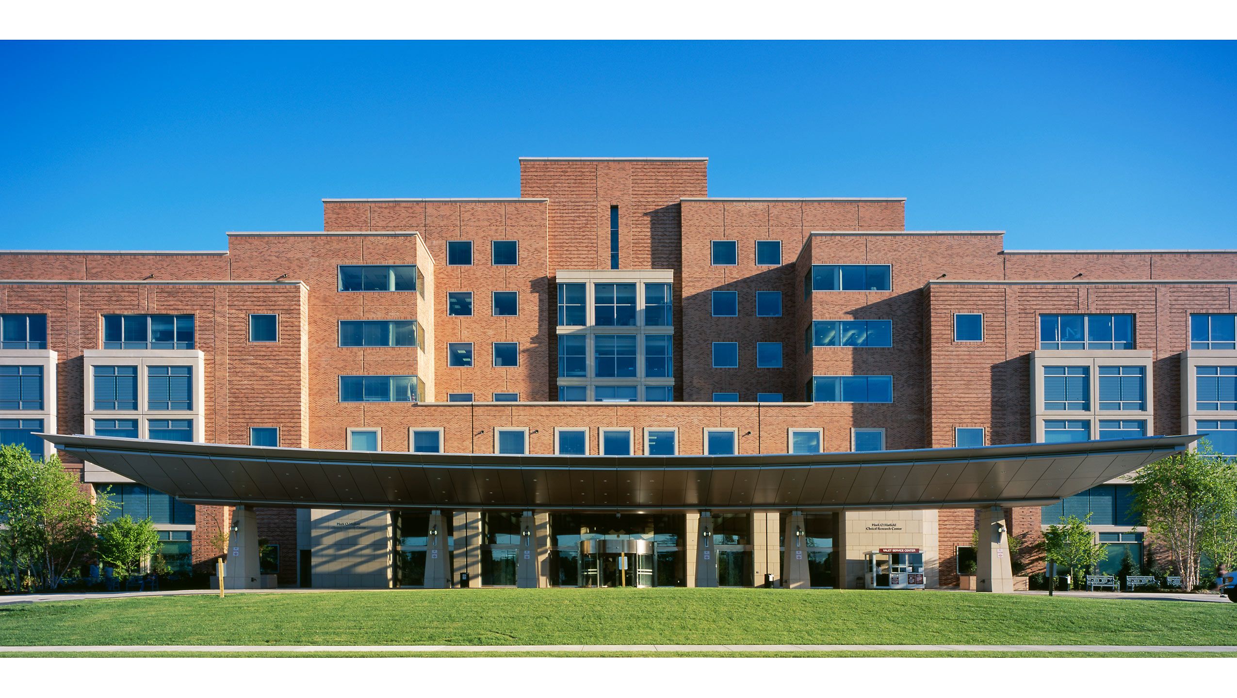 ZGF ARCHITECTS  .  NIH HATFIELD CLINICAL RESEARCH CENTER  .  BETHESDA  MD