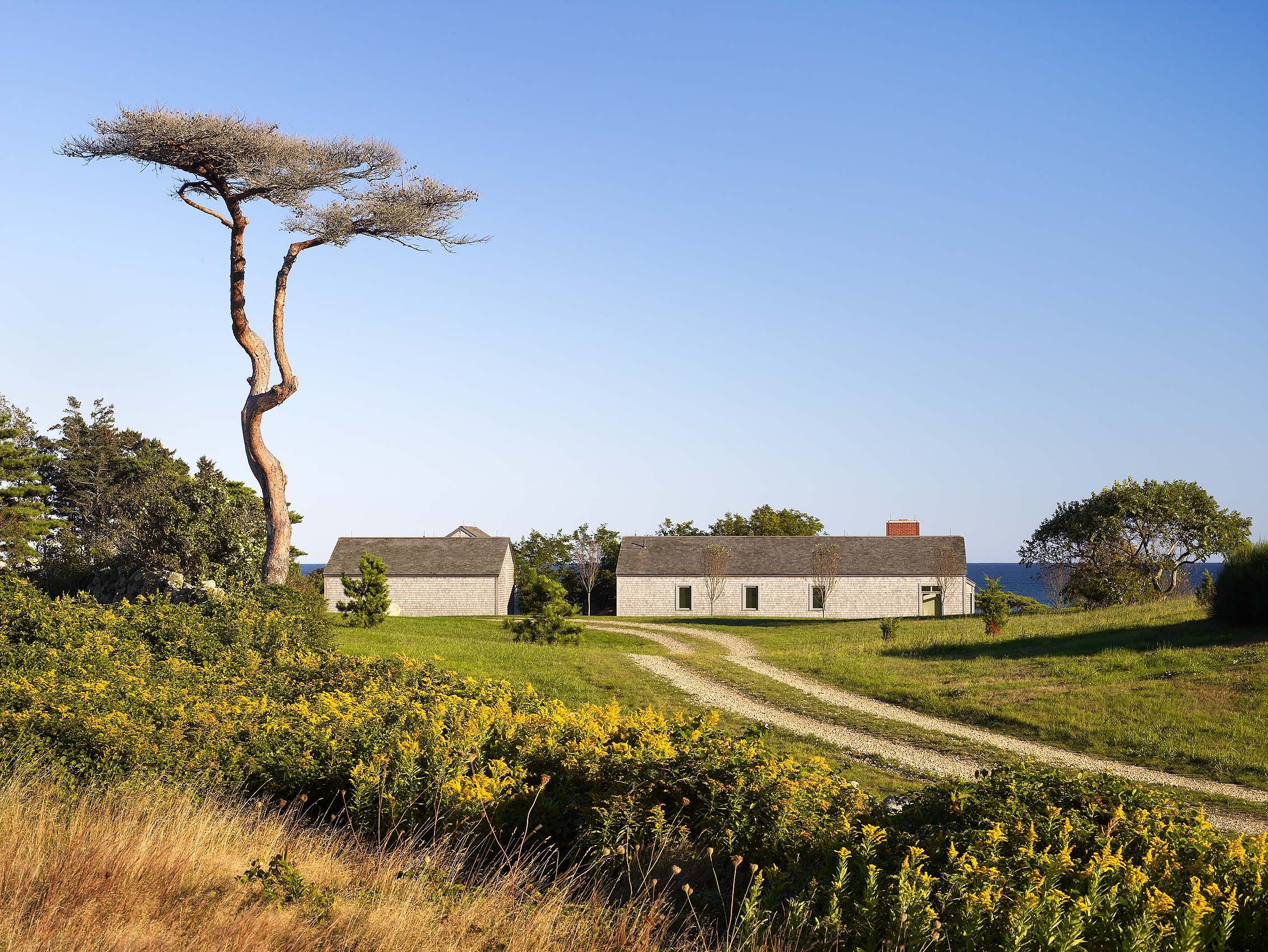 POLSHEK PARTNERSHIP NOW ENNEAD ARCHITECTS   .   PRIVATE RESIDENCE   .   CHILMARK  MA