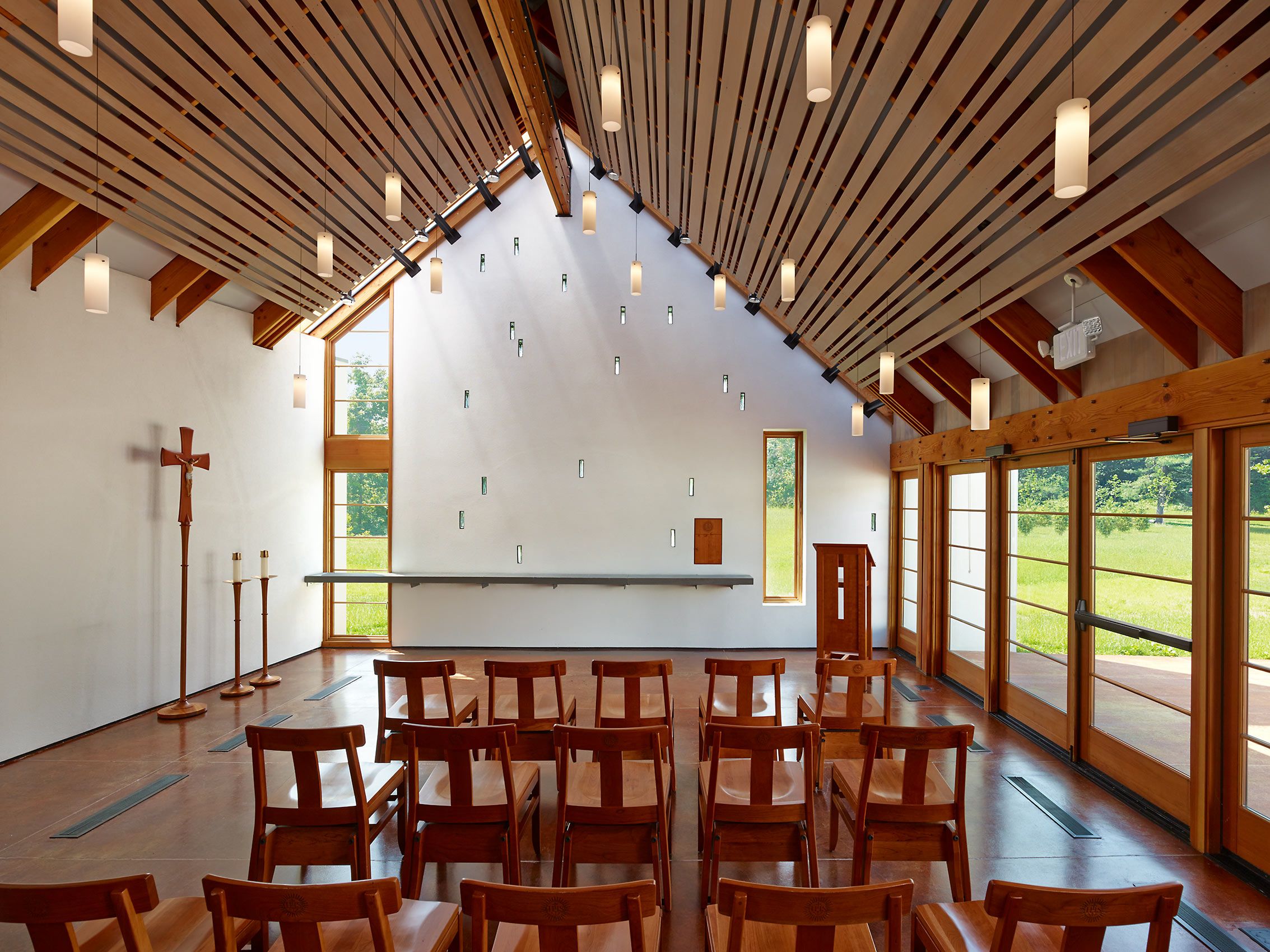 DYNERMAN ARCHITECTS . GEORGETOWN UNIVERSITY ST. IGNATIUS CHAPEL . BLUEMOUNT VA