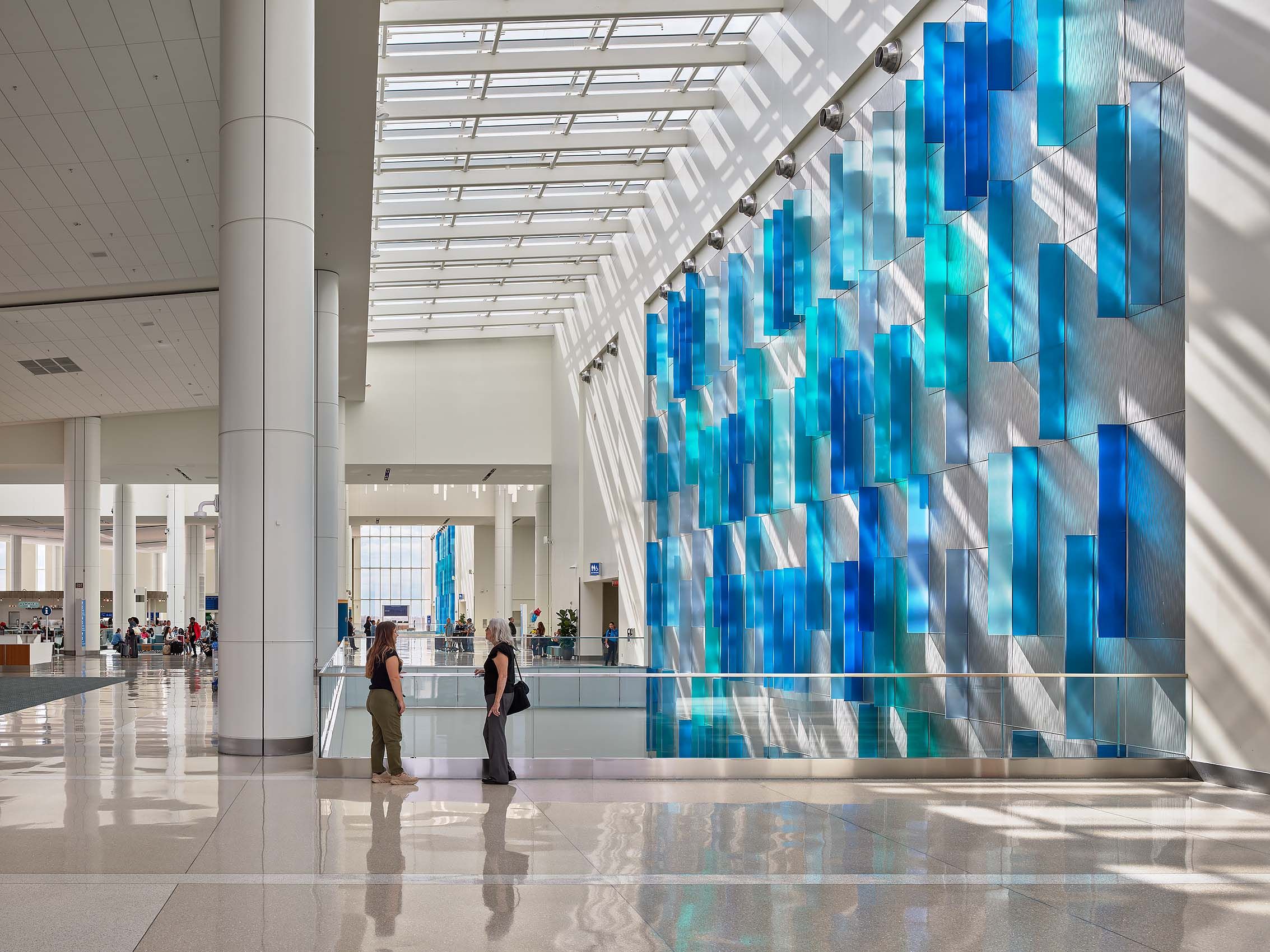 FENTRESS STUDIO  .  ORLANDO INTERNATIONAL AIRPORT TERMINAL C