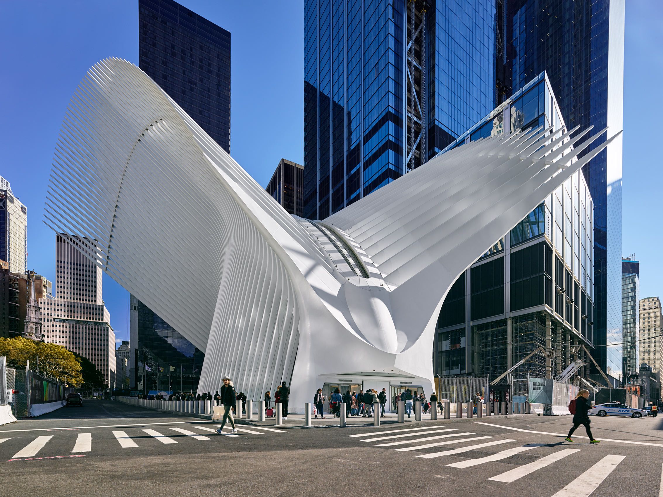 SANTIAGO CALATRAVA  .  WORLD TRADE CENTER TRANSPORTATION HUB  .  NEW YORK