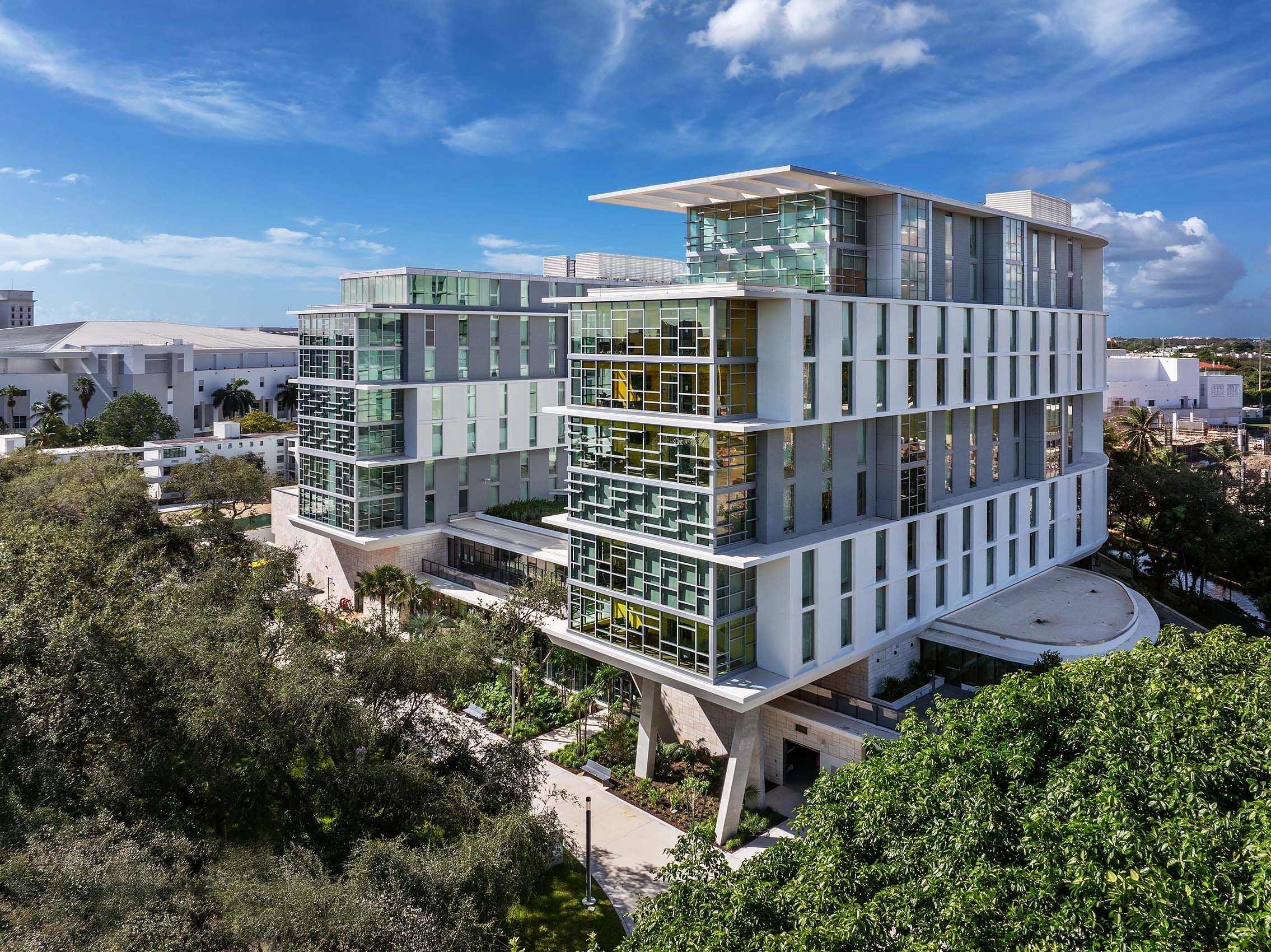 V M D O  .  UNIVERSITY OF MIAMI CENTENNIAL VILLAGE