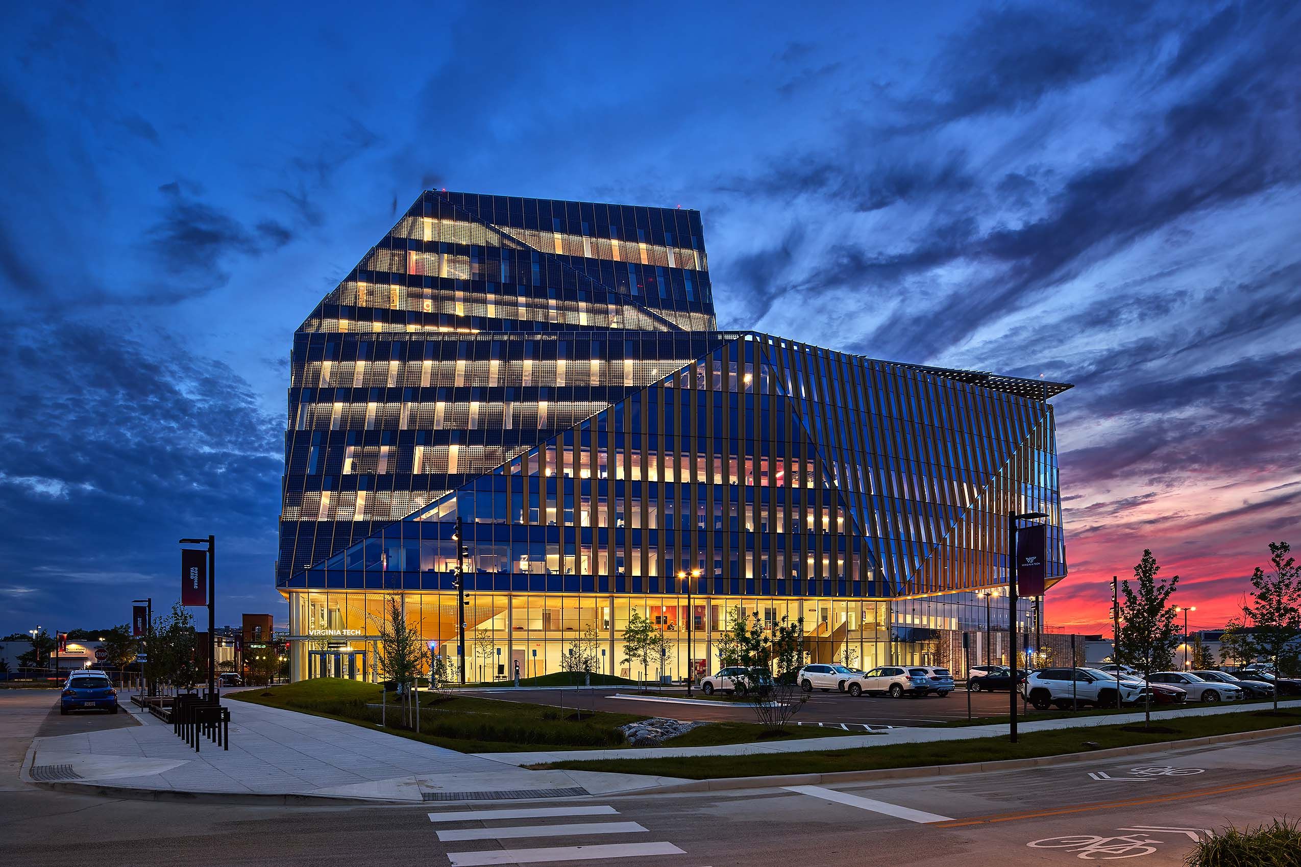 SMITHGROUP  .  VIRGINIA TECH ACADEMIC BUILDING ONE