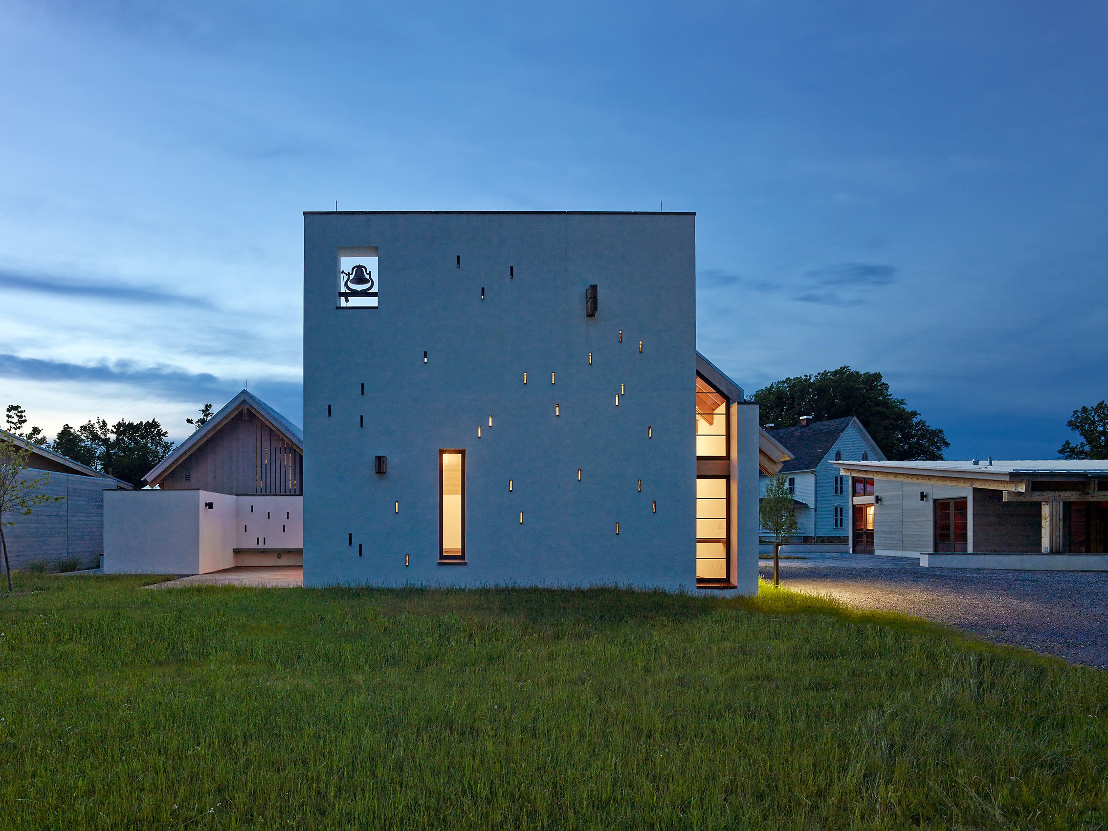 DYNERMAN ARCHITECTS . GEORGETOWN UNIVERSITY ST. IGNATIUS CHAPEL . BLUEMOUNT VA