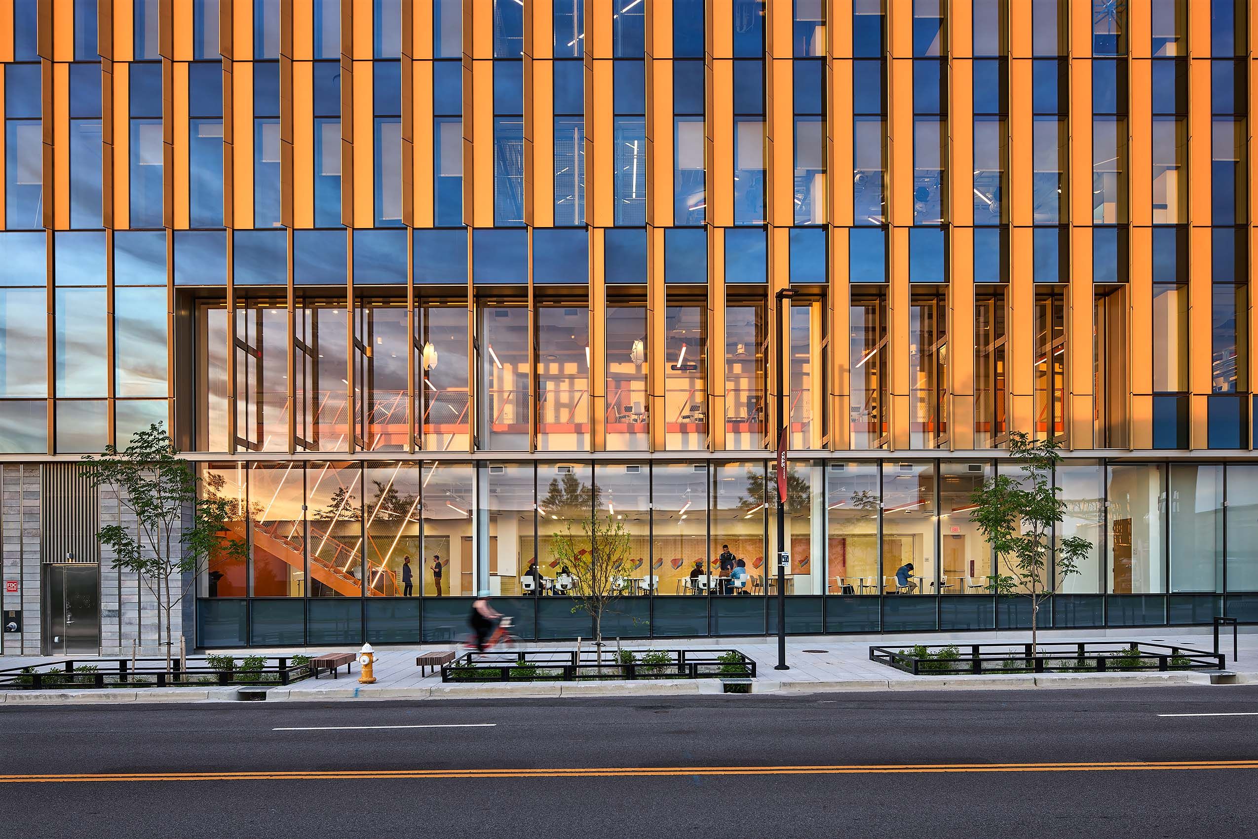 SMITHGROUP  .  VIRGINIA TECH ACADEMIC BUILDING ONE