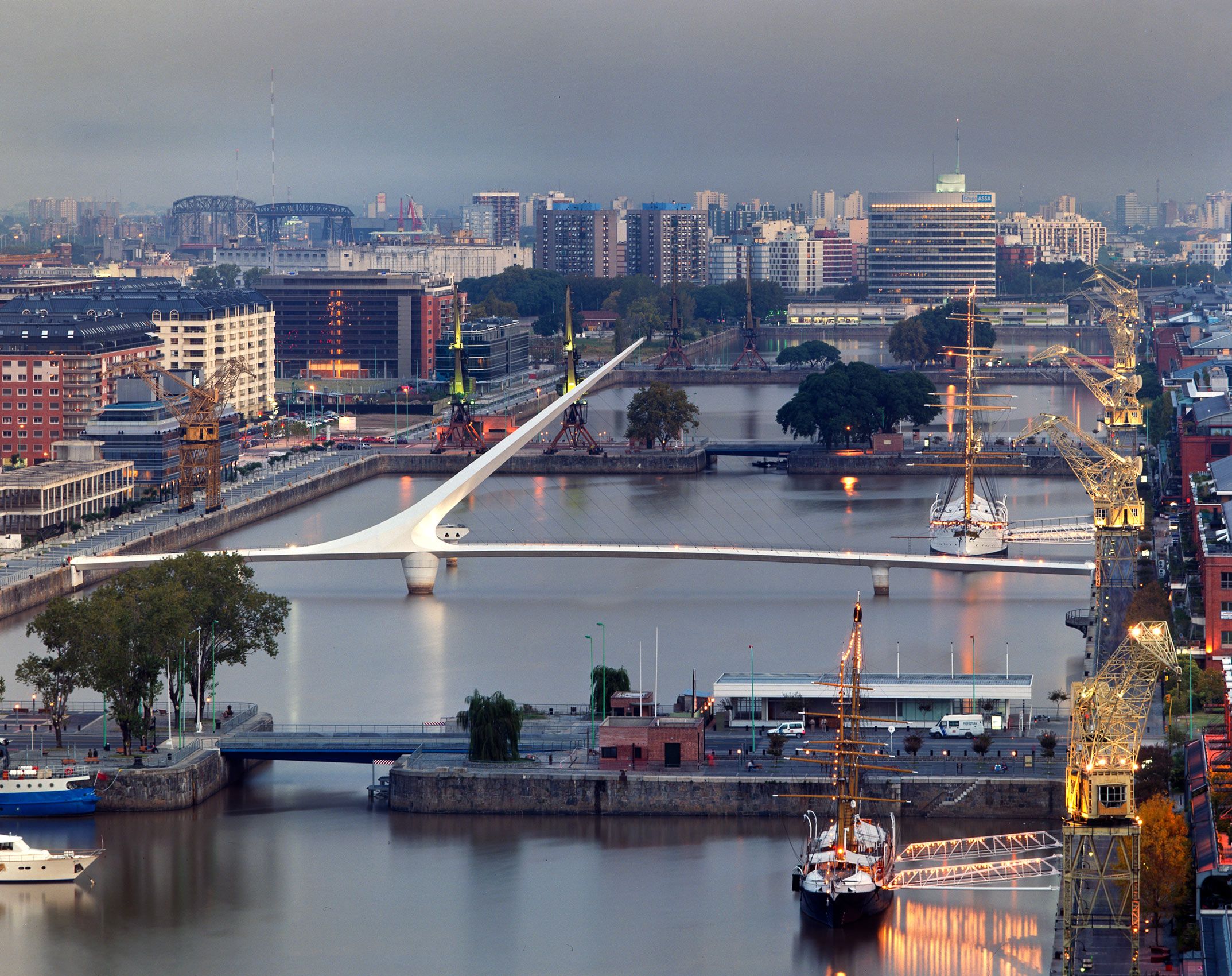 SANTIAGO CALATRAVA  .  PUENTE DE LA MUJER  .  BUENOS AIRES