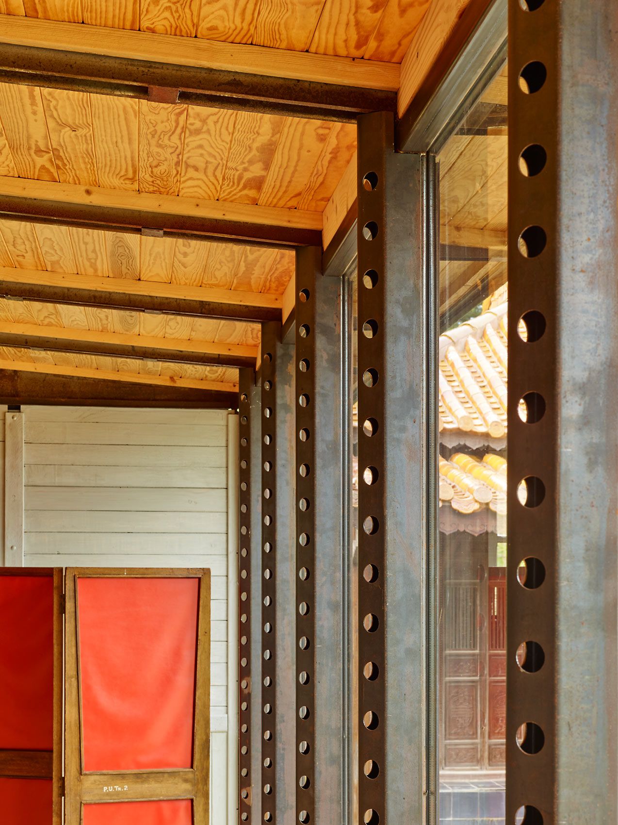 JEAN PROUVÉ  .  6X8 PREFABRICATED HOUSE  .  CHÂTEAU LA COSTE  .  LE PUY STE. RÉPARADE FRANCE