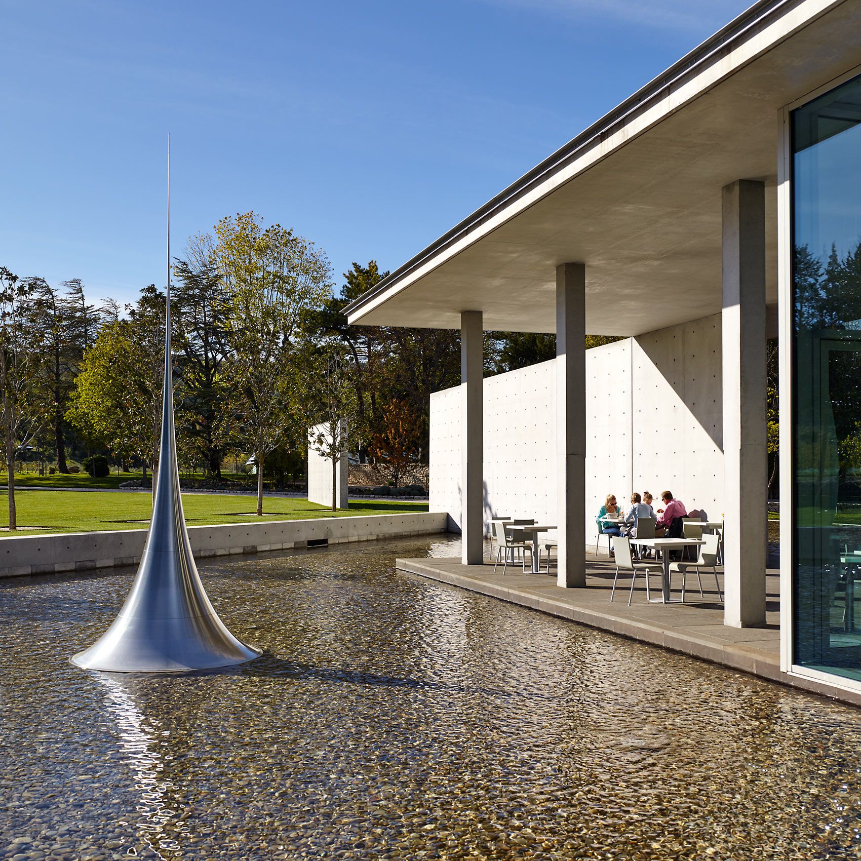 TADAO ANDO  .  CHÂTEAU LA COSTE  .  LE PUY STE. RÉPARADE FRANCE
