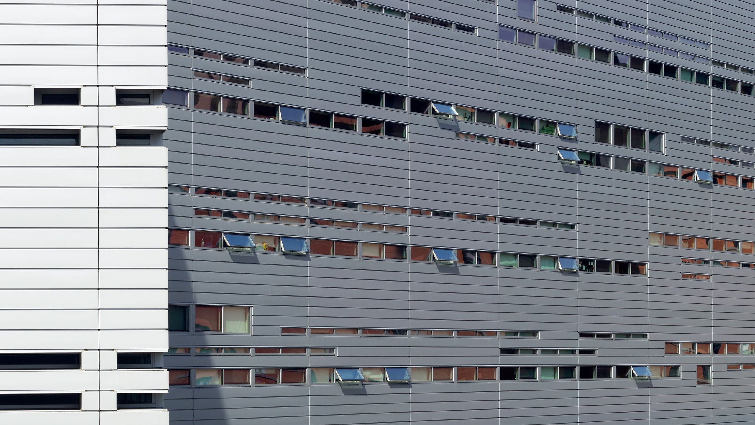 MORPHOSIS  .  UNIVERSITY OF CINCINNATI REC CENTER AND RESIDENCE HALL  .  CINCINNATI OH