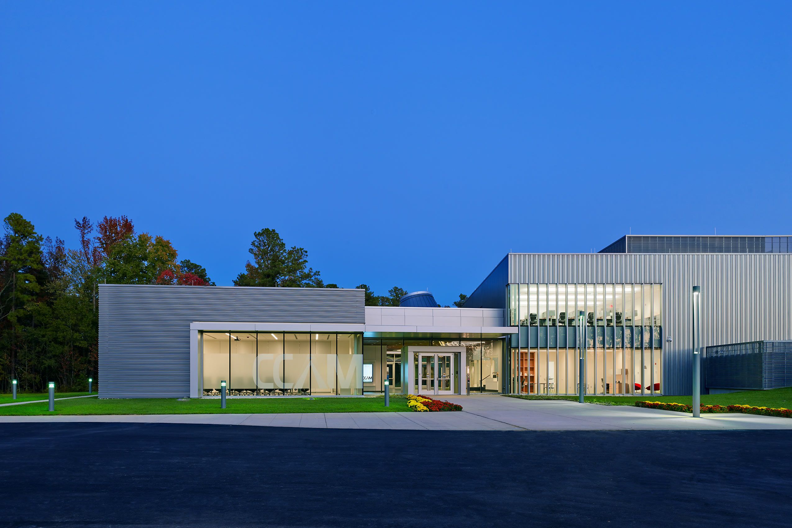 PERKINS + WILL  .  COMMONWEALTH CENTER FOR ADVANCED MANUFACTURING  .  PETERSBURG VA