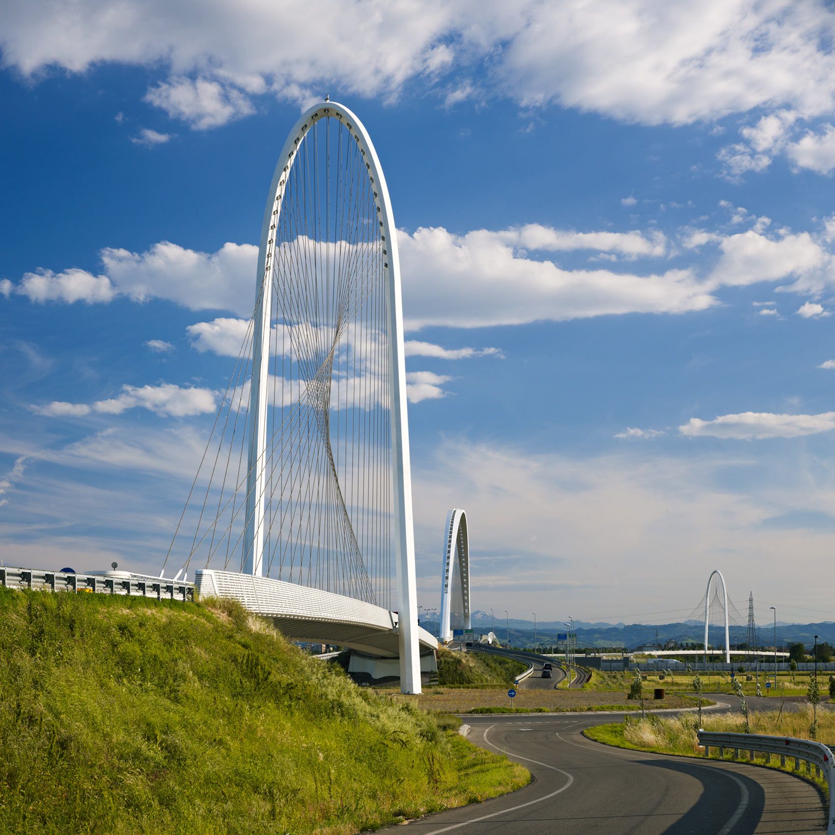 SANTIAGO CALATRAVA  .  PONTI REGGIO  .  REGGIO EMILIA ITALY