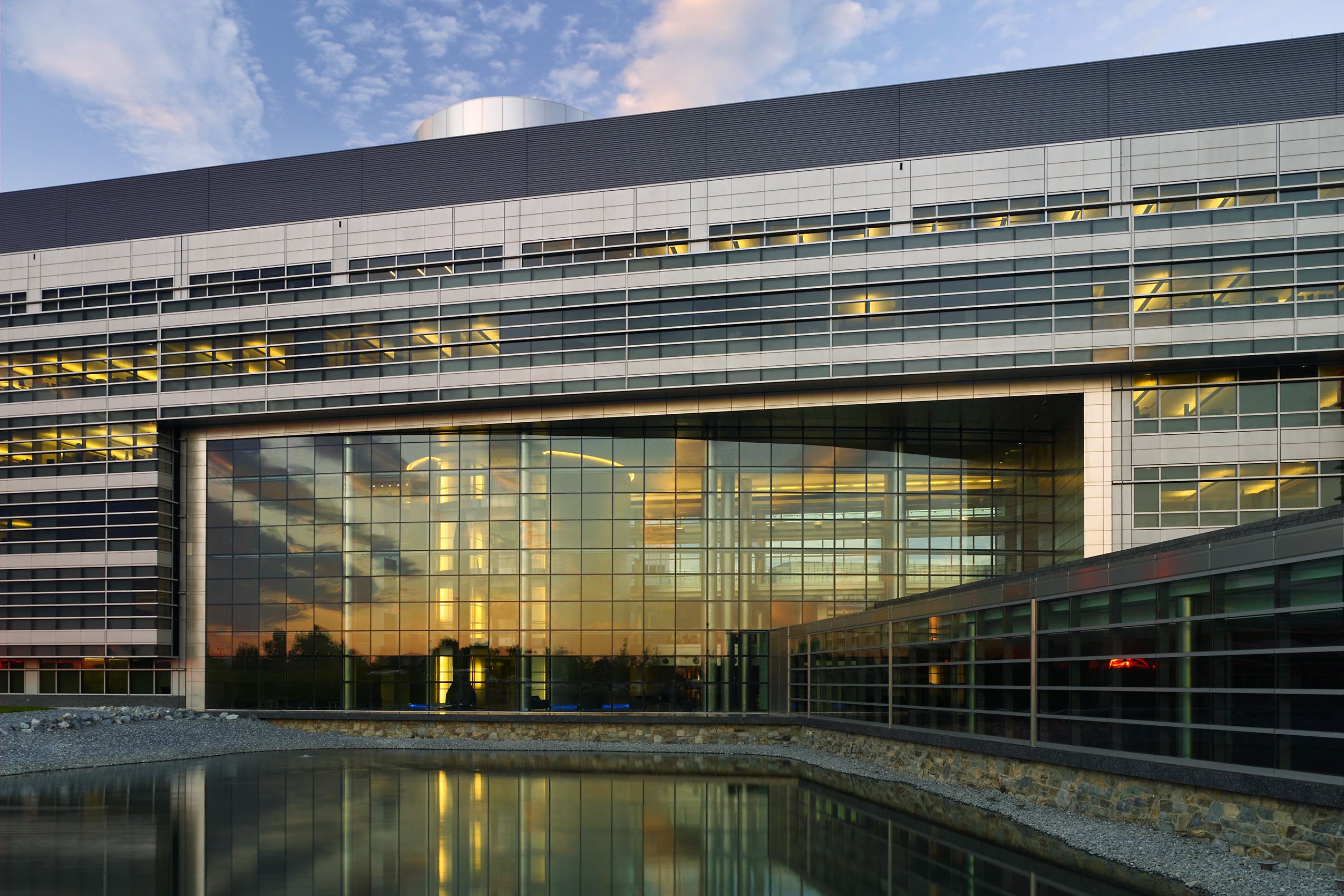 SMITHGROUP  .  US DEFENSE INTELLIGENCE AGENCY HEADQUARTERS  .  WASHINGTON DC